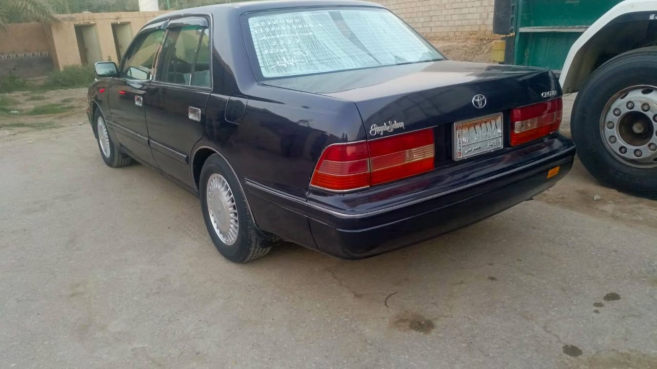 السلام عليكم 
راس الثور تكم للبيع

موديل 2000

رقم انبار وكاله عامه ام الباركود بئسمي شرط التحويل

مكينه وكير جدد ففتي

حداديه تخم تاير

تبريد شغال

غرفه نضيفه +دشبول جديد

السياره حلوه مال بيت

مكفوله من الكص ونقل الجثه والضربه ورسميات

السعر83 وبيها مجال لشراي

مكان السياره بابل القاسم

للستفسار اتصال ***********
