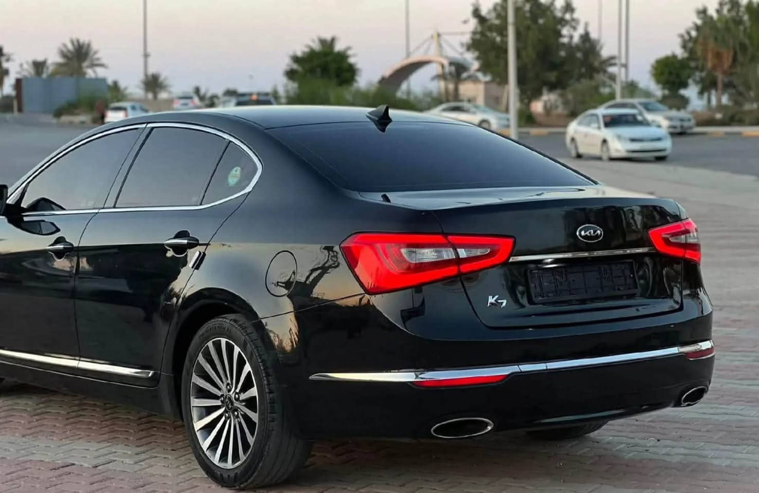 سلام عليكم شباب كيا كادنزه 2015فول عده بنراما بصمه كشنات جلد  كصه جنطه شغل مضبوط ا متومه كامله اربيل جديد غاز بلاد  مكينه 6سلندر مكانه نجف.  ***********سعره 54))))))
