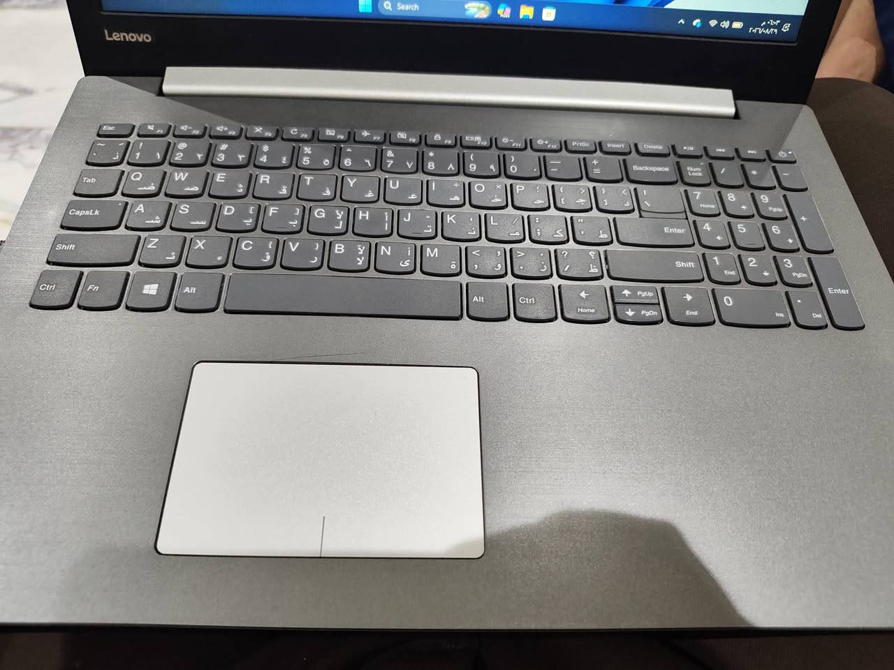 لابتوب lenovo corei7
جيل ثامن
هارد512 ورام 8
بيهة كارت شاشة 
سعر 400 الف 
عنوان بغداد 
اتصال او واتساب
***********

