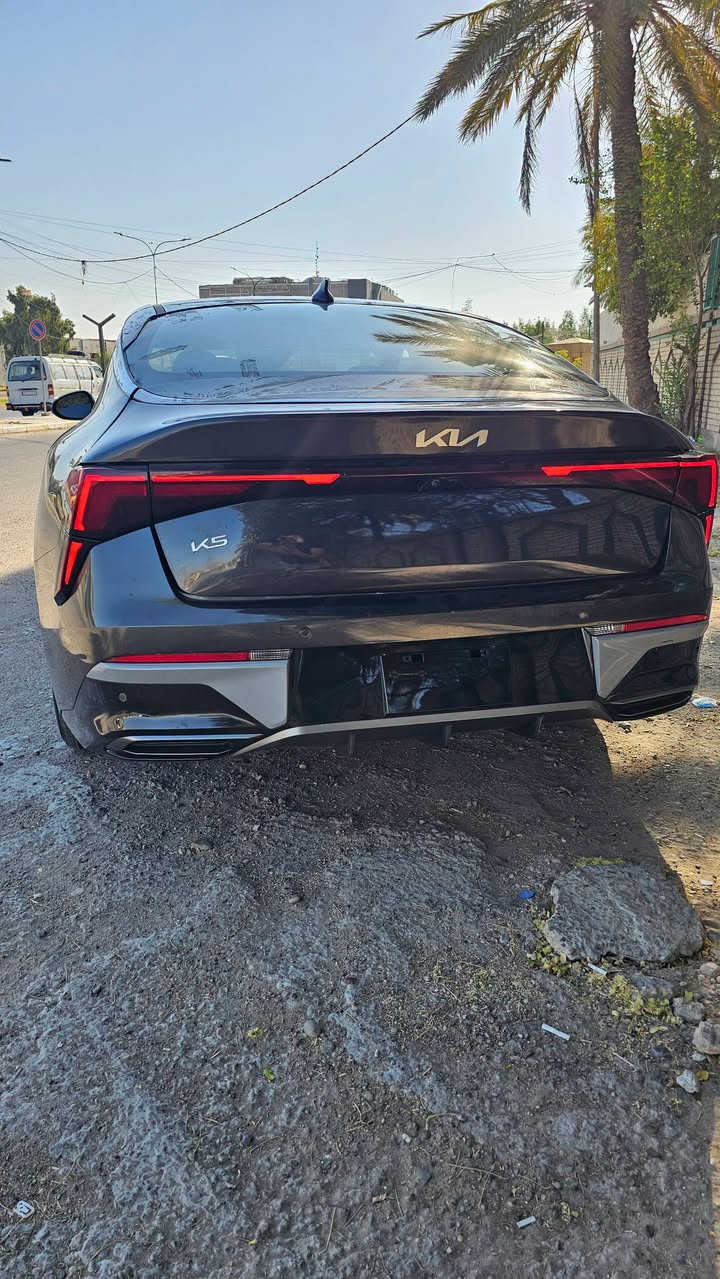 🚘🔥 للبيع Kia K5 موديل 2026 – فئة LXS | وارد أمريكي 🇺🇸
✨ موديل 2026 | محرك 2.5 تنفس طبيعي | ممشى 7,000 ميل

🔹 النوع: Kia K5
🔹 الموديل: 2026
🔹 الفئة: LXS
🔹 الوارد: أمريكي 🇺🇸
🔹 الممشى: 7,000 ميل فقط
🔹 المحرك: 2.5 لتر – 4 سلندر – تنفس طبيعي
🔹 ناقل الحركة: أوتوماتيك
🔹 الإيرباغ: بدون إيرباغ قطعتين
🔹 الصبغ: قطعتان صبغ
🔹 الحالة: جاهزة للفحص والمعاينة

⭐ مميزات السيارة:
• موديل 2026
• محرك 2.5 تنفس طبيعي
• ممشى قليل جداً
• تصميم رياضي وأنيق
• قيادة مريحة وثبات ممتاز
• وارد أمريكي

💰 السعر: 165 ورقة 💵

📋 الفحص مفتوح لدى أي مركز فحص يختاره المشتري، والمعاينة خير دليل.

📍 الموقع: بغداد 
📞 للاستفسار والتواصل: ***********

