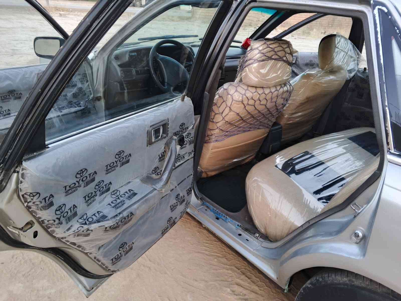 السلام عليكم
تيوتا كامري موديل 1993
رقم ديالى جديد باسمي 
تبريد صدر داخل خارج كله جديد 
مكينه 2000 البلاديه 
لا تنقيص ولا تبخير 
مكاني ديالى شهربان
‏‪***********‬‏ رقم التلفون

