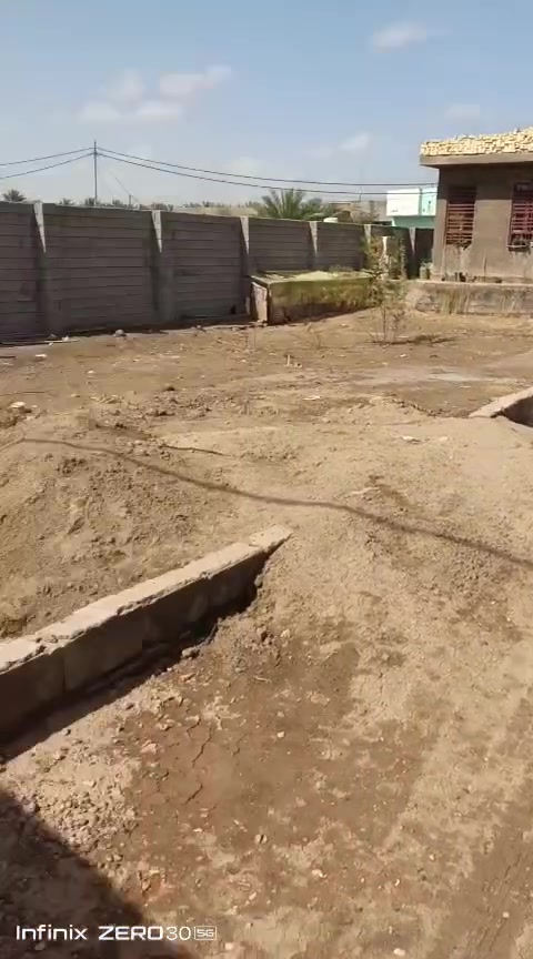 الكتابة
🏡 فرصة مميزة للبيع
🌿 دار بموقع راقٍ في منطقة الفلل
📐 المساحة الكلية: 700 م²
🏠 مساحة البناء: 120 م²
📏 الواجهة: 16 م
🏗 البناء: طابق ونصف، طابوق مع صب كونكريت.
🔨 البيت بحاجة إلى بعض أعمال التشطيب.
📍 الموقع: كربلاء – قرب عون على شارع المحافظ (تبليط)، ويبعد عن شارع بغداد حوالي 2 كم أو أقل.
✅ المنطقة هادئة وجميعها فلل كبيرة.
💰 السعر المطلوب: 130 مليون دينار مع وجود مجال للتفاوض.
📞 للاستفسار والاتصال: ***********
📲 واتساب متوفر
نستقبل كافة العروض للبيع وشراء العقار في كربلاء @أبرز المعجبين .
