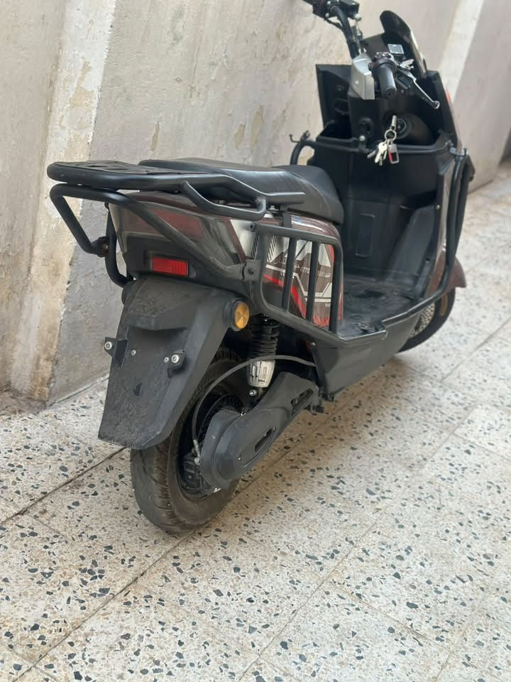 دراجة شحن للبيع حجم كبير
فول مواصفات 
بطاريات شرط الفحص
السعر ٦٥٠ 
عنوان كوت
***********واتساب فقط
