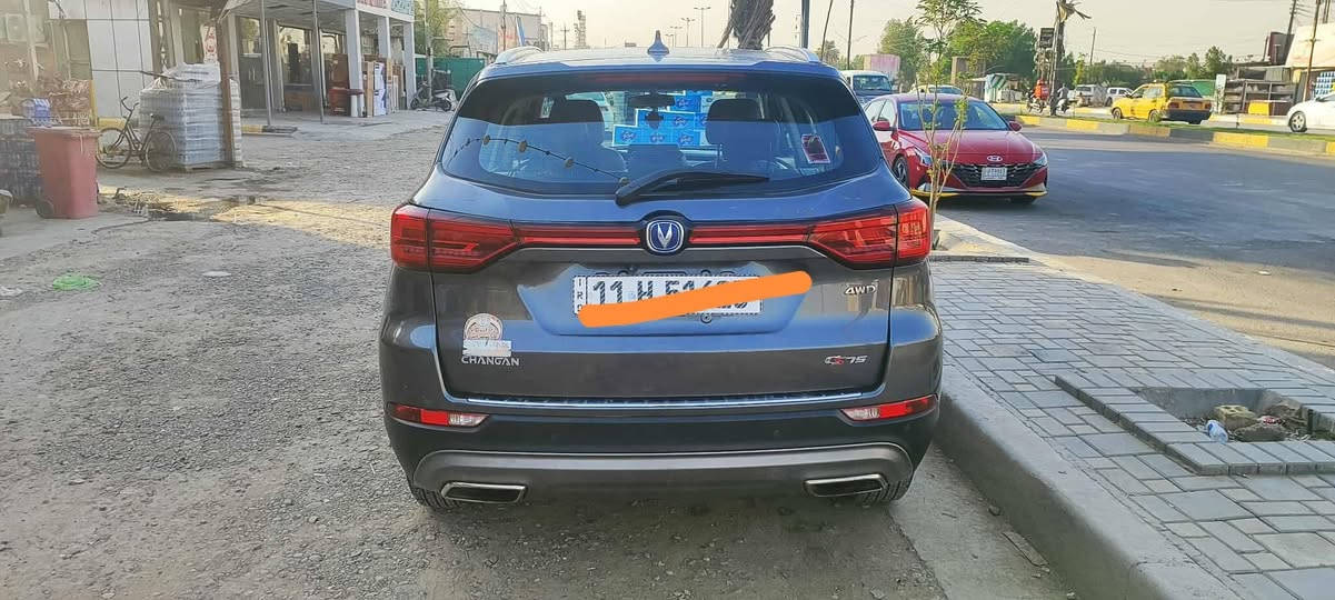 شانجان cs75  موديل 2020 سنوية ل31 فور ويل ماشية115 اربعه كامرات كشنات تبريد ثلاجه داخليه كراسي كهرباء سياره كلش حلوه وبيه هواي مواصفات وصدره امامي وخلفي كله جديد  كير ومحرك كفاله بيه باب السايق صبغ وبارد الباب خلف السايق أثر طخه مبينه فقط سياره  تاخذه سونار سعره 18مليون مكان السياره بغداد  تحويل ثاني يوم ***********
