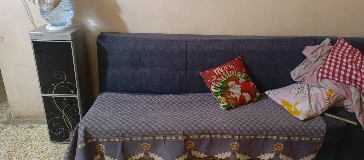 غراض بيت البيع سعر كلش مناسب كربلاء حي القادسية ***********
