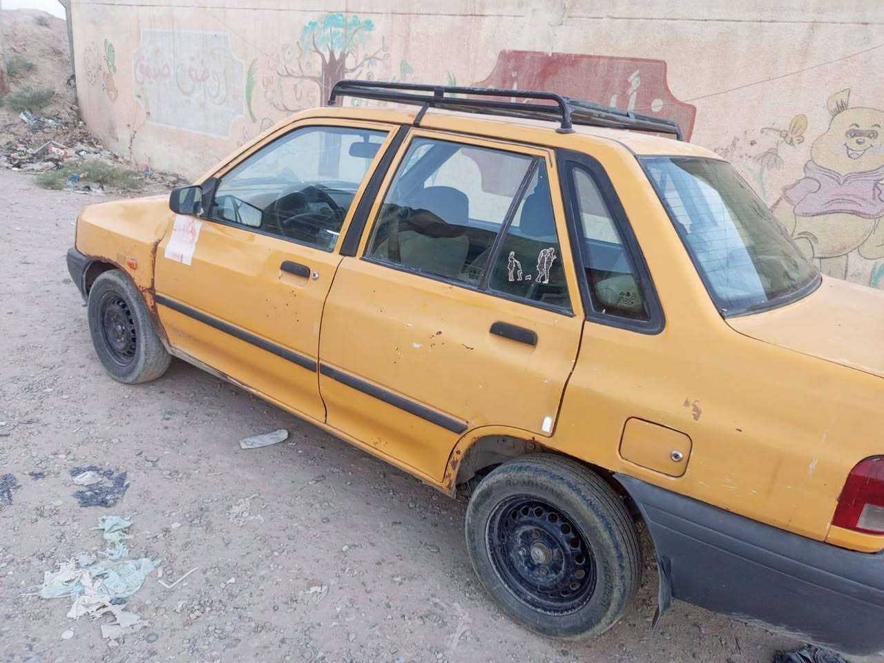 سايبا 2011 نفخ
كير محرك نضيف 
سيارة مال شغل 
رقم بغداد الألماني 
تحويل مباشر 
عليها غرمات 450 هيئه مصفرة 
ابيع صافي قفل 13 
شرط تحويل 
***********

