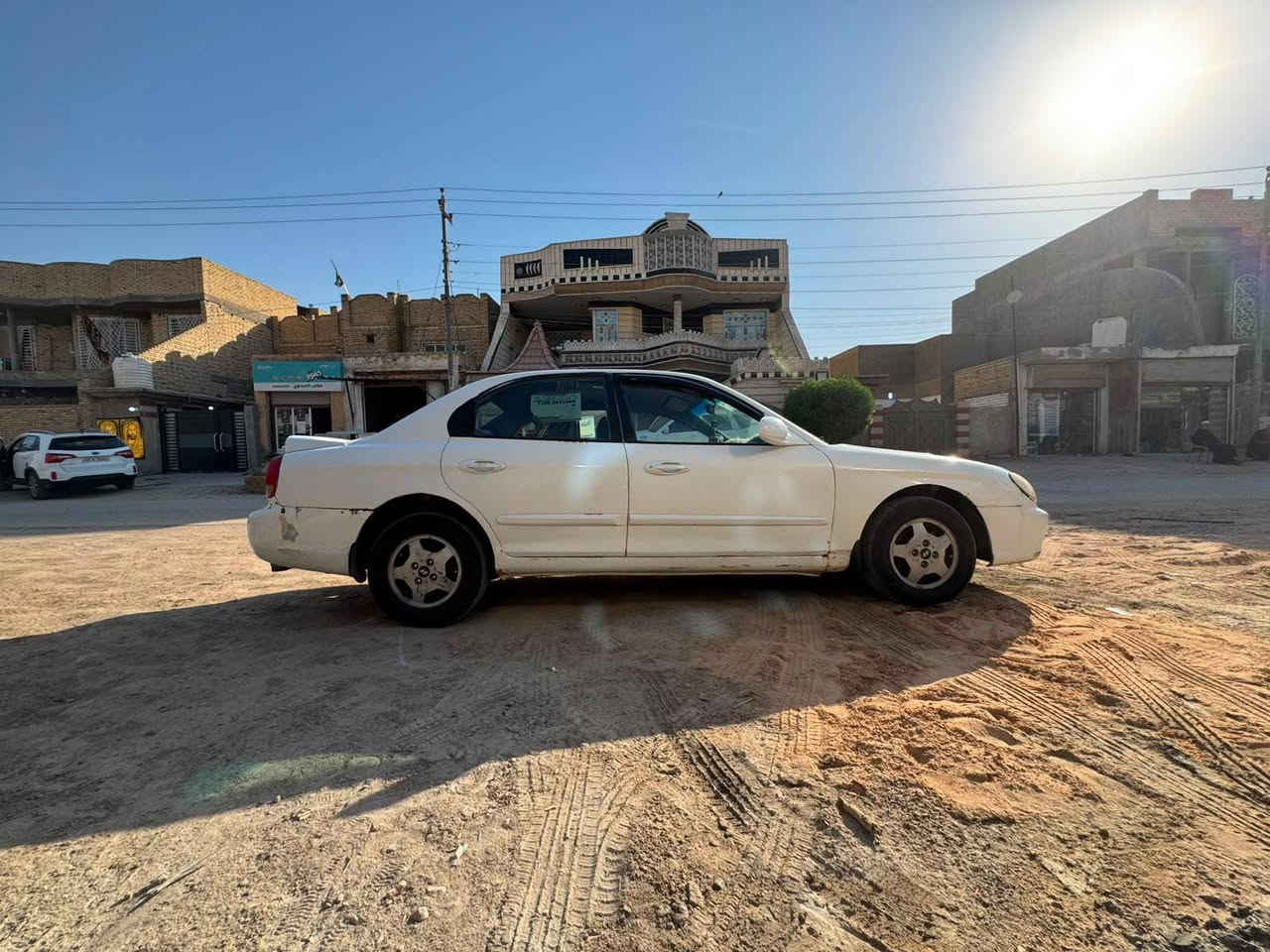 سلام عليكم 
سيارة سوناتا موديل 2000 رقم بغداد بسمي 
مكينة 2000دوش
سيارة كامل من مكينة وحدادية و تيرات وباتري
كلة جديدة سعر 40,وبية مجال 
مكان سيارة حلة قضاء القاسم 
غير متواجد على فيس تصل
رقم ***********
