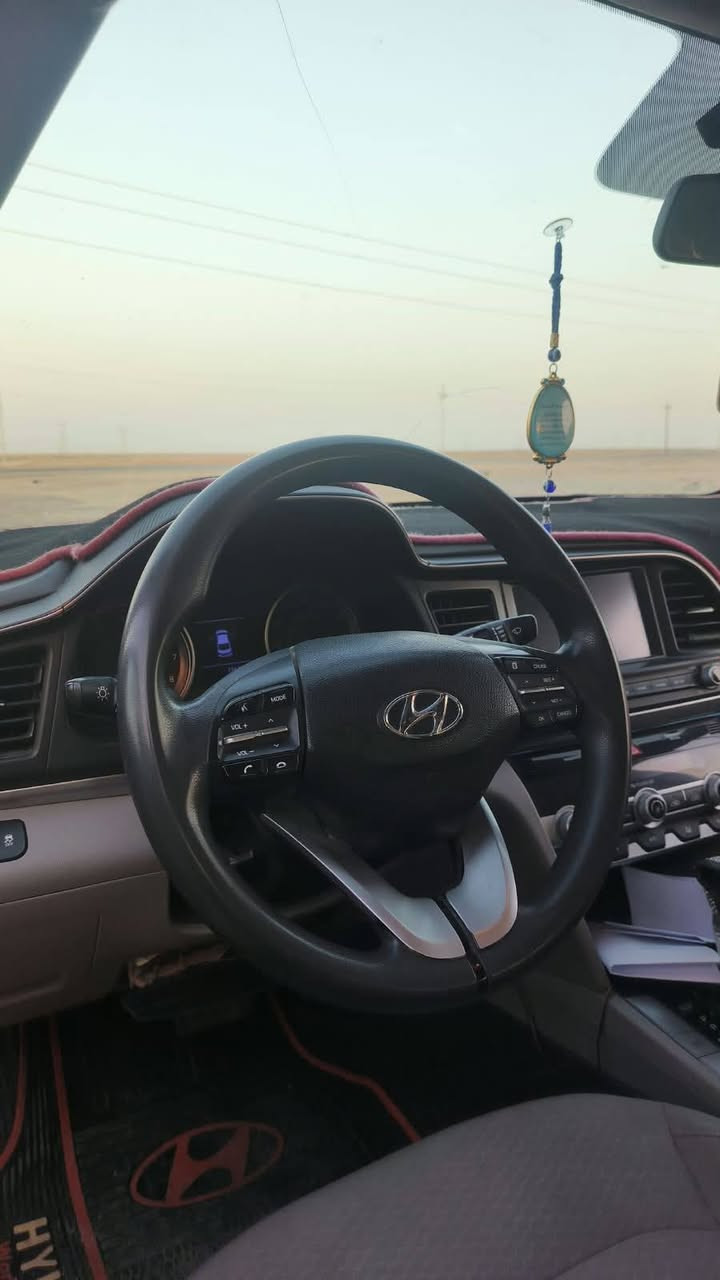 لام عليكم  هونداي النترا مديل 2020 وارد أمريكي سياره كفاله عامه سياره خير من الله من مكينه كير حداديه تخم تاير كله جديد  مكينه200 دوش شاشه كبيره بلاتوث كامره  حساست خلفيه تحديد مسار  ملاحظه سياره استعمال شخصي   السعر 145 وبيه مجال العنوان ميسان قظاء على الغربي   اني مكلف بالنشر؟؟ الاستفسار والاتصال ع الرقم ***********
