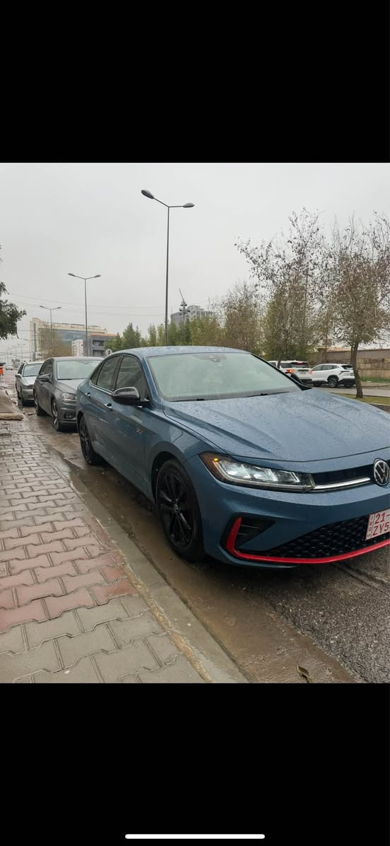 Jetta 2025 s sport 
جیتا ٢٠٢٥ سپۆرت 
مسفات رادار خەتی جادە 
ئاوێنە رادار 
حاسە ٣٦٠ 
کشین هیتەر
بریک بەسمە 
دوو دەرگای لای سەیاق سبوخ 
بێ ئێرباگ 

40mi
3VWBX7BU9SM033573

*********** أربيل, العراق
