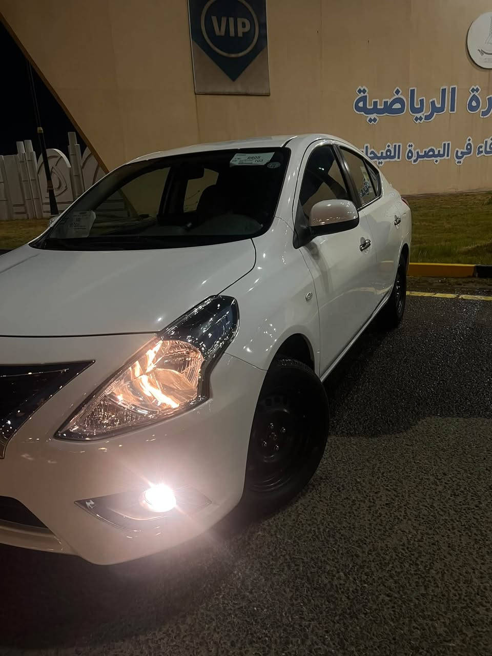 سلام عليكم نيسان سني 2025 ماشيه 6700الف سعر 132 و بيه مجال سياره كفاله عامه من شخط بكاني قرب مدينه رياضيه البصره رقم هاتف ***********
