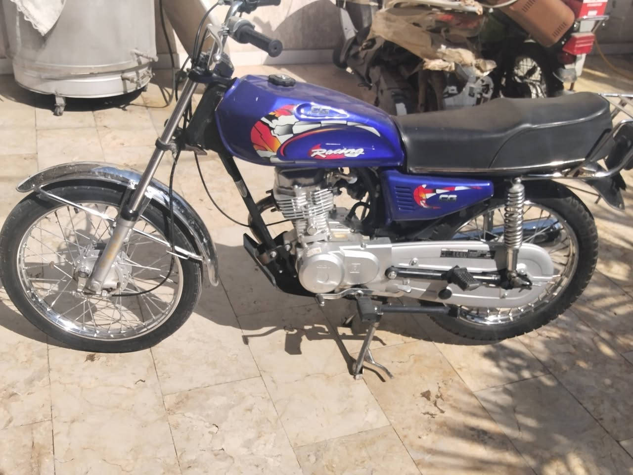 650 بيها مجال سكنرر معمره صايرلها 4 اشهر بس تفيلس
*********** واتساب بس
