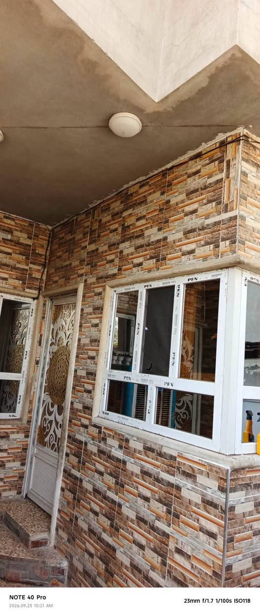 دار للبيع
دار للبيع في حي عدن خلف ظهر السوق بفرع مخلص العراقي القديم مقابيلو ماكو بناء المساحة 110م سند طابو طابقين الطابق الاول كامل من كاشي وسيراميك وسقوف ثانوية وابواب بلاستك والطابق الثاني هيكل  للاستفسار والمراجعه اتصل ع الارقام ***********واتساب 
*********** تواصل 
***********هذا واتساب

نص مكتوب في الصور:
- NOTE 40 Pro
- 2026.09.23 10:23 AM
- 23mm f/1.7 1/427s ISO50
- NOTE 40 Pro 2026.09.23 10:21 AM 23mm f/1.7 1/100s ISO118