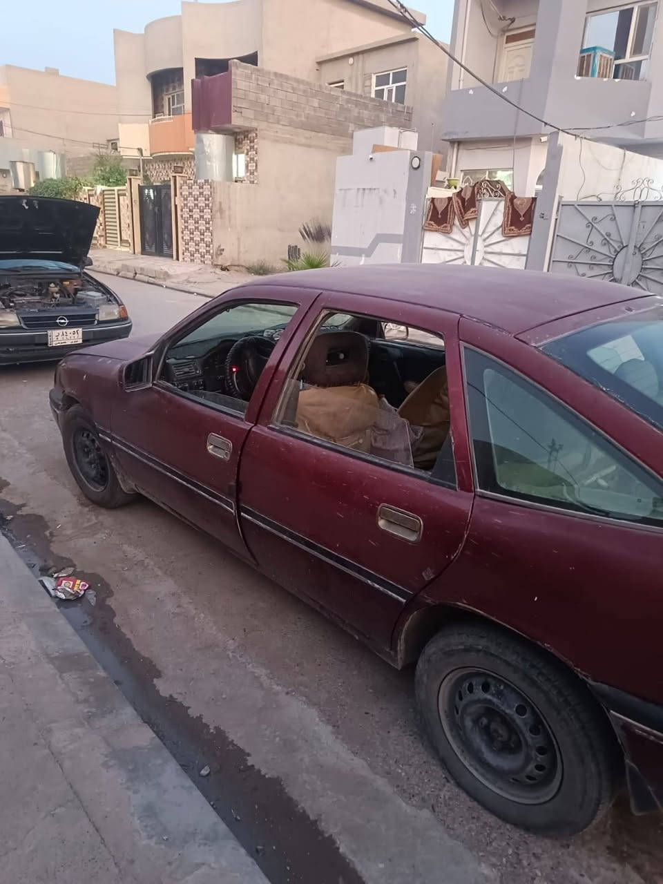 فكتره حجم 16 سنوي رقم جديد نينوى 92 كربون بيها مكينه كير شرط السياره امشرحه شرط الوكاله وتحويل *********** السعر 24 بيها مجال

