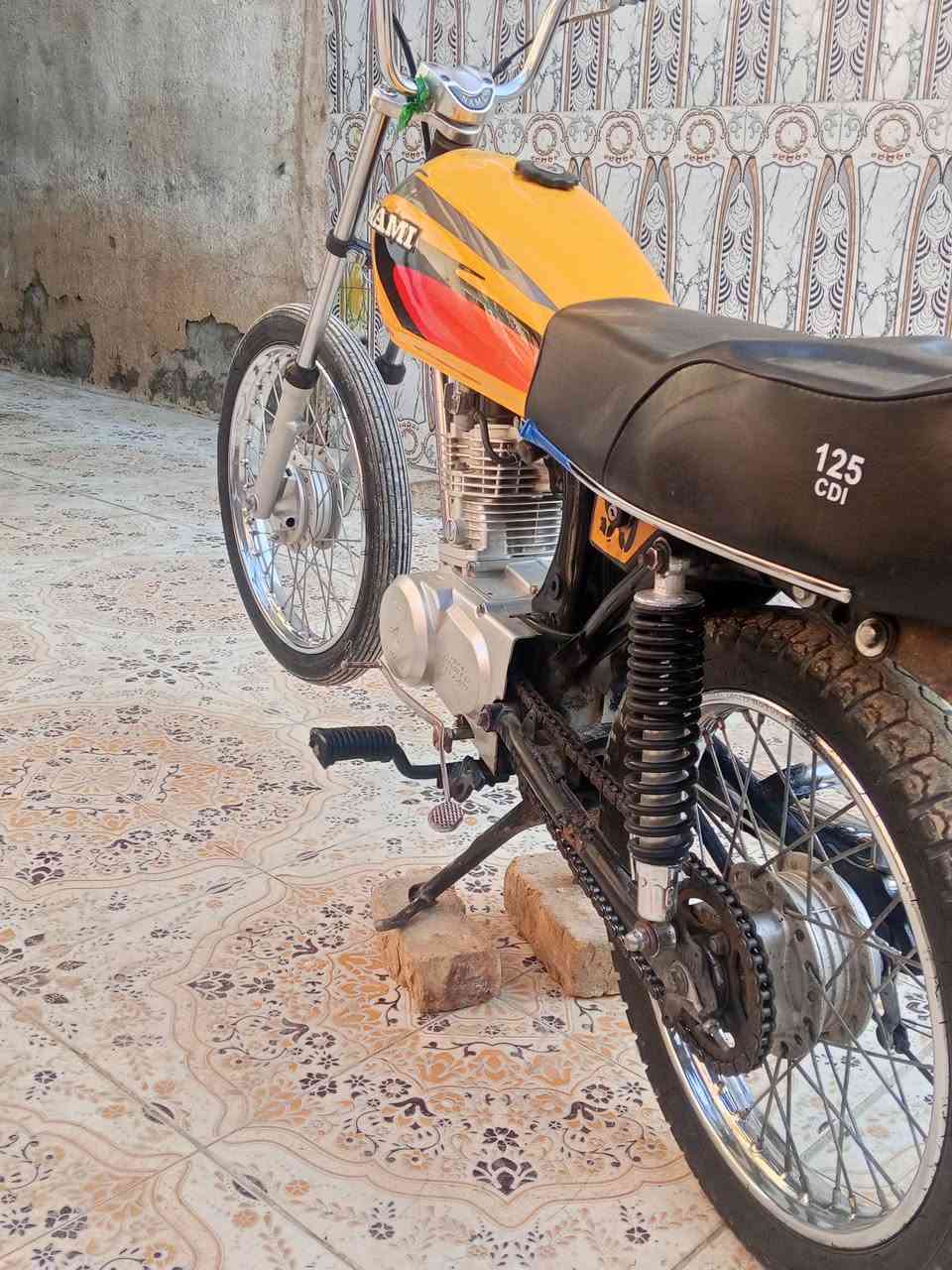 لبيع شاصي 15اصولي تعمير كله 2026 مكينه سيجي نامه 2024
لمكان كوت حي الحكيم ***********شراي يدك عله رقم بي خير يدلل
