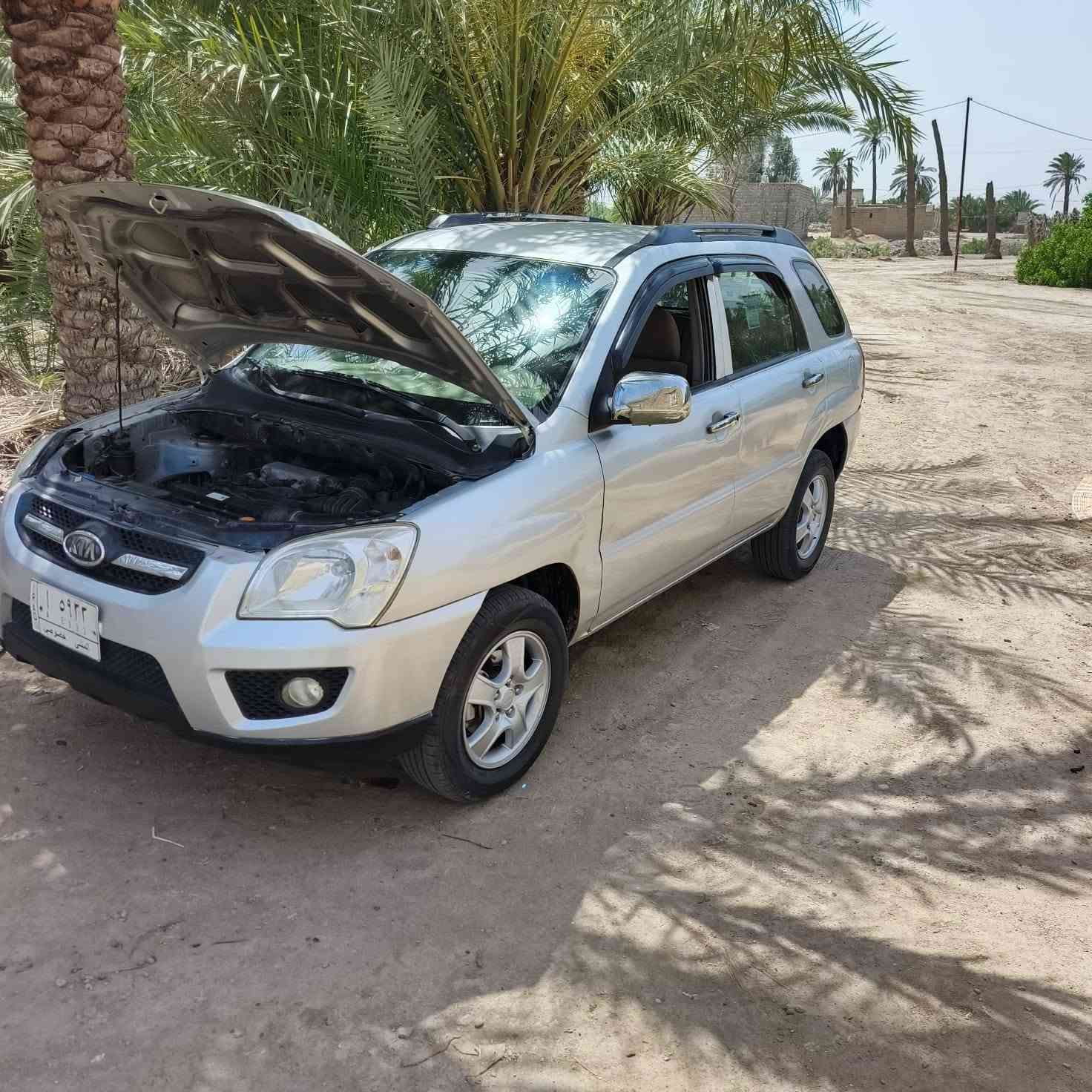 سبورتج خليجي 2008
جاهزة مابيها نقص برغي 
گير ومكينة كفالة
حدادية وتخم تاير فول
بيها ضربة بجهة السايق معمرة 
تريد مداور تريد وكالة 

الناصرية 
سعرها 68 قفل
***********
