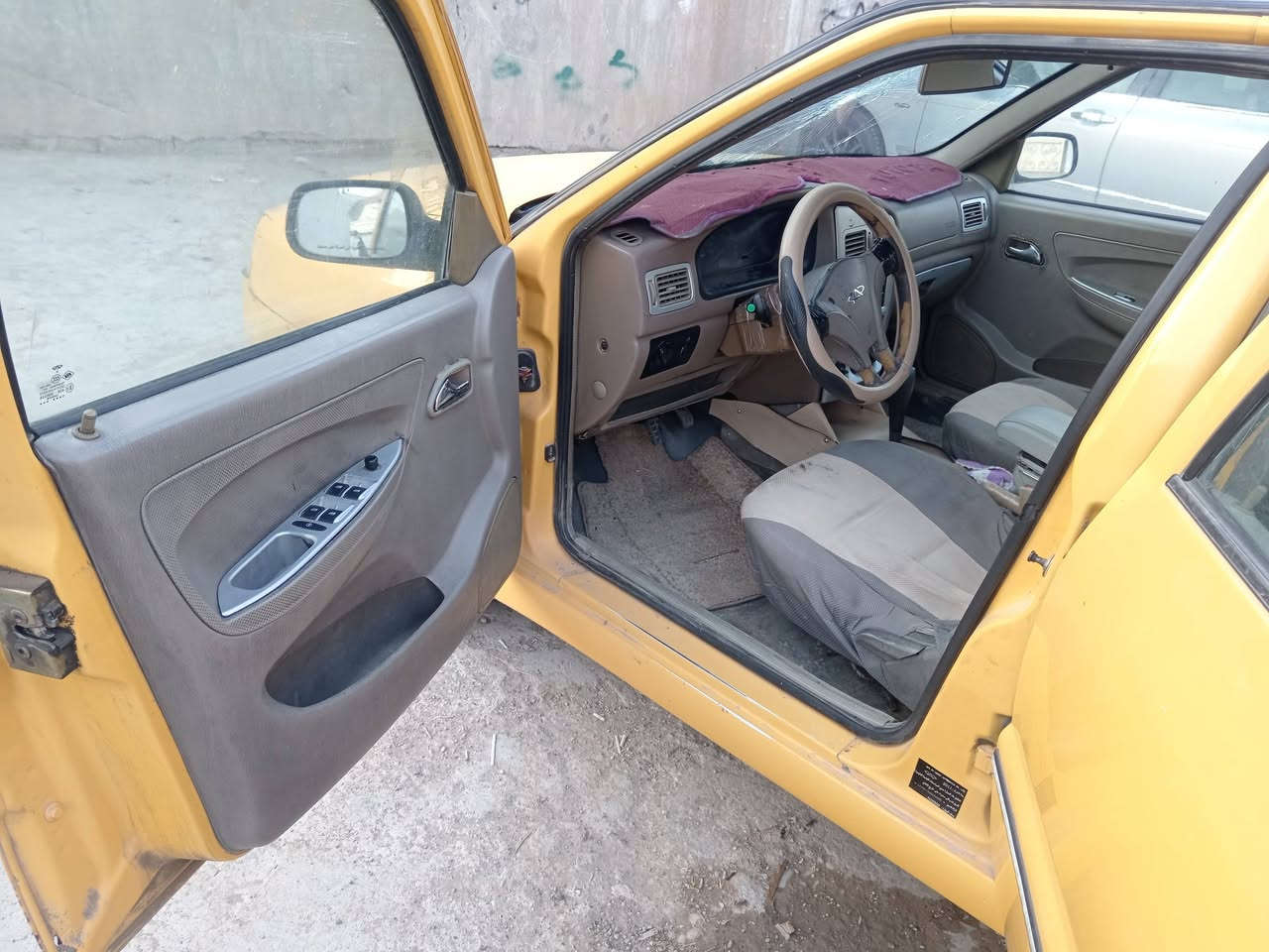 لەکەلارم
تاکسی جیری بەتامی یارس
مەکینەی یارس 
گیر اوتوماتیک
سەنەوی عاجیە بەشەرتی حاسیبە
16گلاو مەعامەلە 
***********
