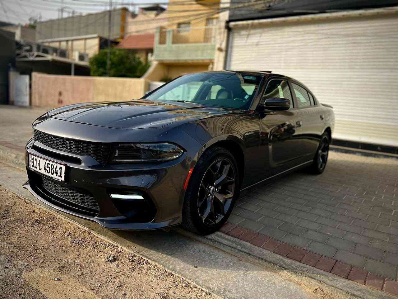 درج جارجر فول مواصفات 

فئه. : SXT PLUS 2 فول مواصفات 
الموديل : 2022 . (امريكي) . 
المحرك : . V6.  3.6L . 
العداد : 72 الف مايل

*مكفوله بدون حادث 
كفاله عامه من كلشي 
 
المواصفات :
* فتحه سقف سلايد
* تو ويل درايف
* انظمه قياده 
* دبل بصمه 2 
* كاميرا خلفية دواره
* المصابيح الأمامية زنون .
* كشافات الضباب زنون 
* دخول ذكي. 
* تشغيل عن بعد .
* شاشه كبيره نفكيشن
* كشنات الداخلية من الجلد 
* مقاعد السائق كهربائي مع الراكب 
* المقاعد الأمامية تدفئة  وتبريد 
الخلفية تدفئة 
* خزن مقعد السائق ميموري 3 وضعيات
* حساسات خلفي 
* تبريد امامي خلفي 
* تدفئة ستيرن . 
* سستم صوت
* بلوتوث تلفون . 
* محدد سرعة .  
 * حساس ب مري 
.
.. بعد بيه هواي مواصات 
* رقم بغداد جديد
* دخول جديد 
للاستفسار / ***********
المكان / بغداد الحريه بغداد, العراق
