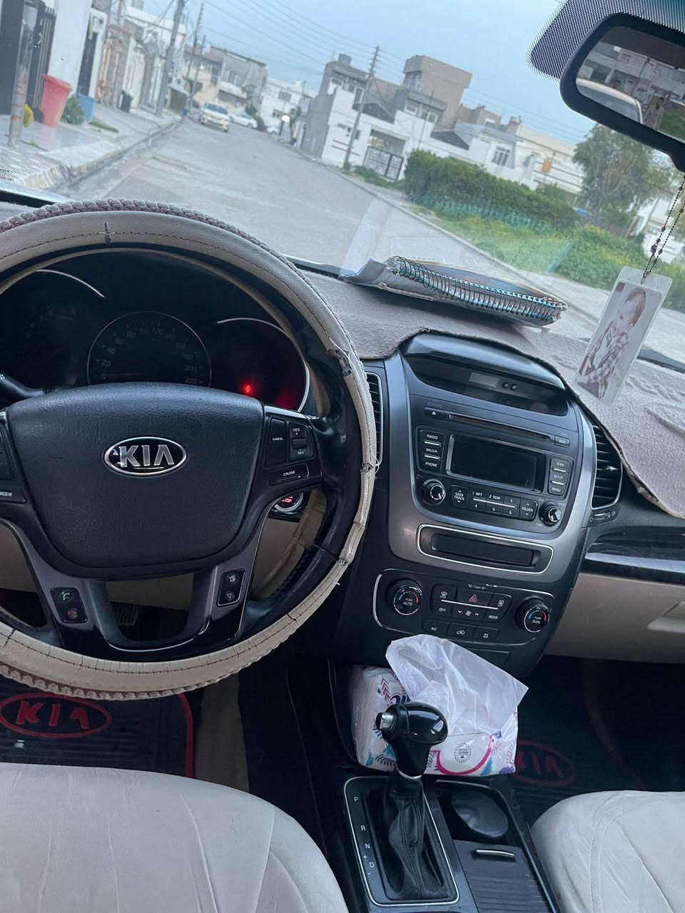 سورنتو خليجي موديل ٢٠١٤رقم اربيل محرك ٤سلندر جديد مواصفات فول البانوراما
بصمة تشغيل بصمة أبواب. بردات بلادية. تحكمات استيرن.. نظام اقتصاد بانزين. مرايات شفط.
ترهم مقدمة واقساط
التواصل(***********)اتصال..واتساب
