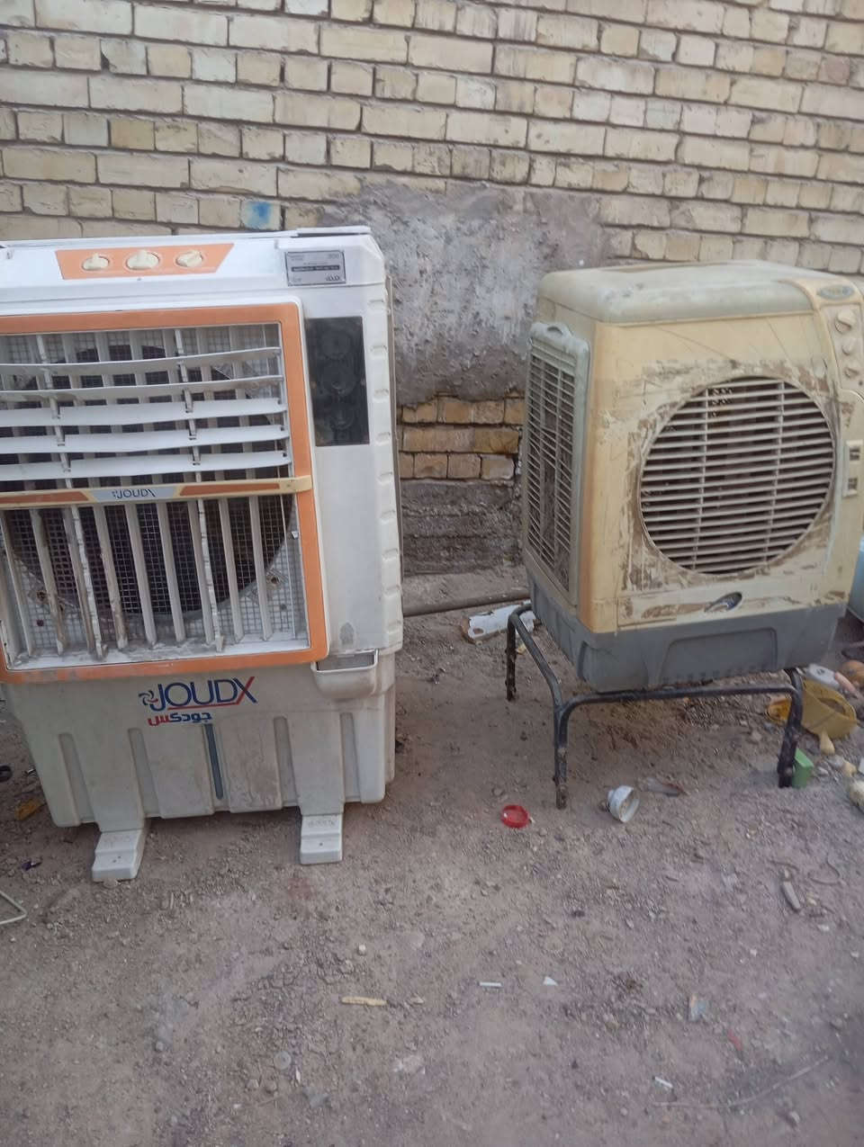 للبيع على الفحص السعر اثنينهم 75الف العنوان مدينة الصدر رقم ***********
