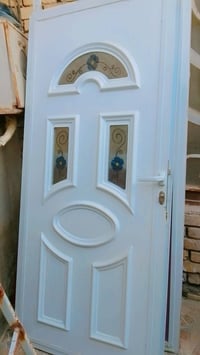 باب المنيوم • قوس مزين