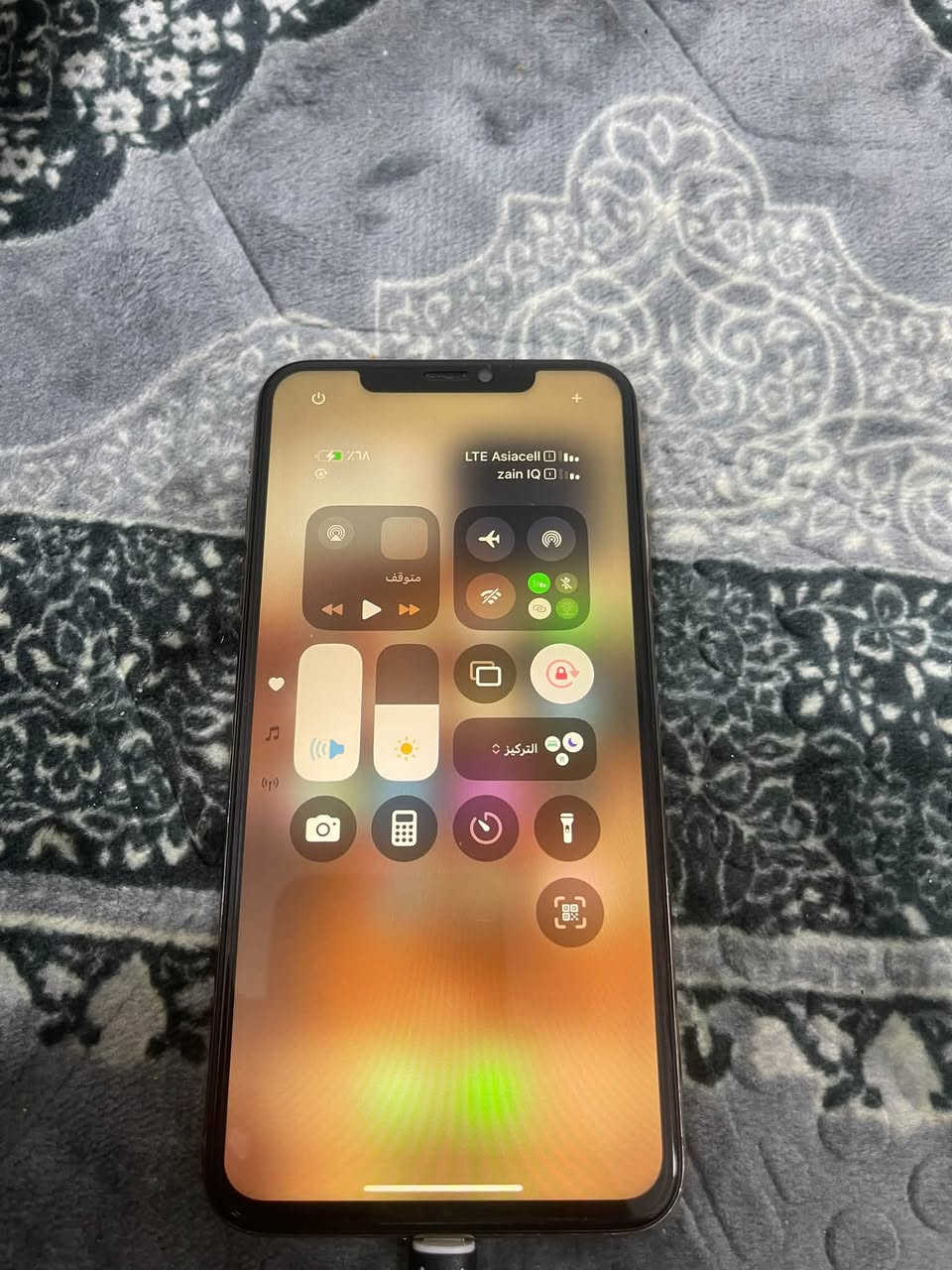 اكس ماكس دبل خط.  يعني شريحتين 
مبدل بطاريه. نوعيه. جيدا فيس إيدي واكف
والباقي. مابي شي. كله شغال 
سعره ٢٠٠ الف  بغداد ***********
