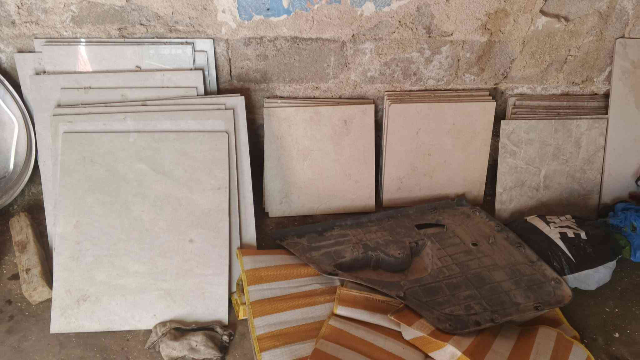 السلام عليكم غراض بيت للبيع فوري شلع بصره تنومه شارع واحد قرب الجسر الصفير التوصل وتساب ***********
