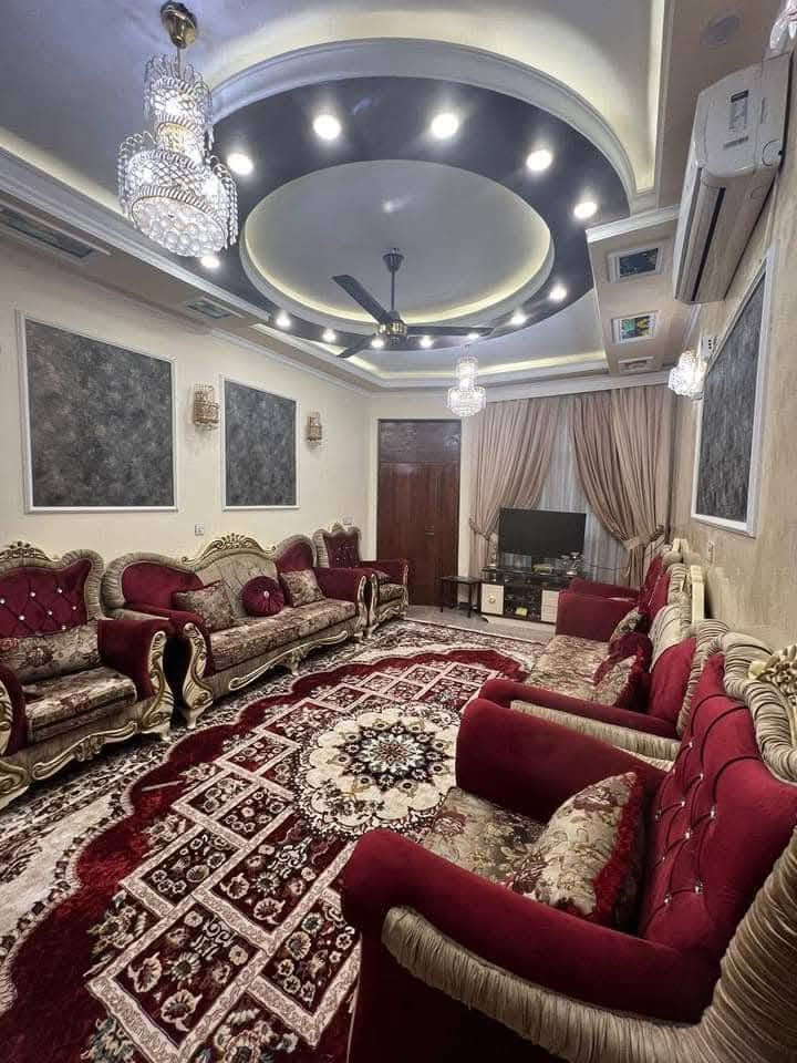 🏠 للبيع دار سكنية مسلحة – حي التجار
📐 مساحة الأرض: 170 م²
📏 الواجهة: 8.5 م
📏 النزال: 20 م
🏢 الدار: 3 طوابق
🛏️ عدد غرف النوم: 6 غرف
🚗 كراج
🏠 خدمات خارجية
✨ واجهة مرمر
🎨 السقوف: مغربي بالكامل
⭐ الدار درجة أولى

📍 الموقع: مقابل الأسواق المركزية – حي التجار

📞 للاستفسار والاتصال:
***********
