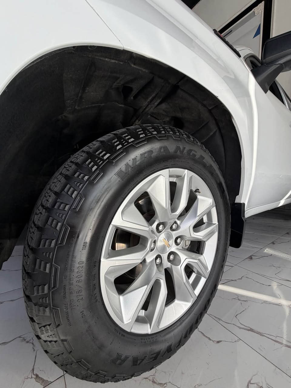 Chevrolet silverado
2024
سيارة شرط بدون مصرف
سياره بجم كبس
بدون ايرباكات شرط
حادث:باب بدي ربع صبغ و جملغ خلفي شبر صبغ
سعر:258$
رقم تلفون و وتساب؛*********** أربيل, العراق
