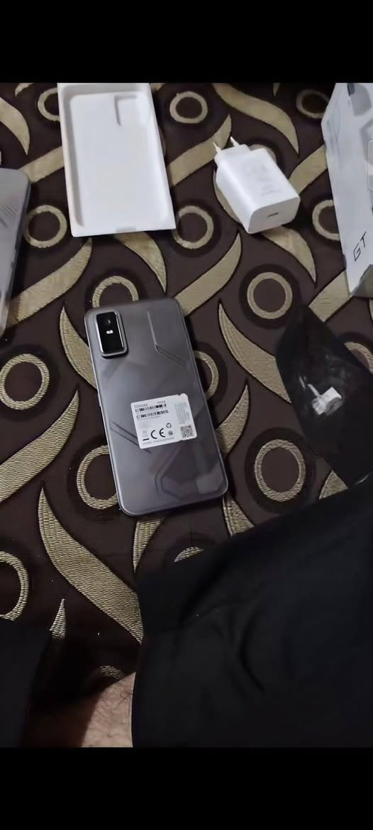 إنفينيكس GT 30 برو - مساحة 256 وحش الألعاب بمعالج دايمنسيتي 8350 
بطارية 5500 
شاشة بتردد 144Hz 
ببجي 120 فريم 
الجهاز نضيف حيل وغراضه كامله كارتون وشاحن 
سعرة 400 وبي مجال
واتساب ***********

