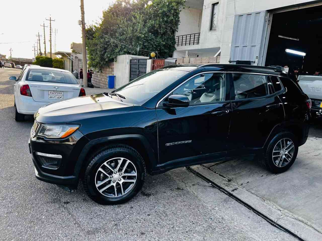 جيب كومباس موديل 2018 رقم اربيل لون اسود   مواصفات كشن هيتر كشن جلد لايتات لد  ستيرن  هيتر ستيرن فوليوم  شاشه كبيره فول  وكامره وتبريد قطعتين بشرط ثلج بصمه وبريك بصمه ابواب بصمه ئوتو هولد مرايات جانبي هيتر كير ئوتو وعادي وسبورت السياره نظيفه جدا فقط محرك مفتوح وبشرط سيرفس كامل عليهه من دهن محرك وكير ونوزلات وبلكات وفيول بمب بيهه بونيت فقط بدون شاصي ايرباك الامام سيستم سياره قويه ومتانه ماشيه  ( 130الف كيلومتر حقيقي)  تحويل بشرط السعر 117 ورقه المكان اربيل موبيل [***********]
__________________________
Jeep compass 
جێب کۆمپاس ٢٠١٨ رەنگی رەش رقه م هه ولير 
مواسەفات كوشن جلد و کوشن هیتەر سوکان هیتەر سوكان فوليوم تحديد سرعه لايت لد 
شاشە گه وره اندرويد و کامیرا و تەبرید سارد و گەرمی بە شەرت
بەسمە و برێک بەسمە و هەر چوار دەرگا بەسمە ئۆتۆهۆلد و ئاوینە هیتەر گێر تۆماتیک و عادی و سپۆرت 
سەیارەکە زۆر خاوێنە گێر و مەکینە بە شەرت تەنها مەکینەی کراوەتەوە بەلام بە شەرت 
تازە رونی گێر و مەکینەی گۆراوە و پاتری گۆراوە و نۆزل و پلاک و فیول پەمی گۆراوە سێرڤسی کاملی بۆ کراوە كهربائيات به شه رت 
 سەیارەکە ١ پارچەی سبوغە تەنها بۆنیت بەبێ شانسی ایرباگ سوکان و دەشبول تەقیوە 
سەیارەکە ١٣٠هەزار (کیلۆمەتر) رۆیشتوە و زۆر توند و تۆلە
 سەنەوی ٢٠٢٧ بەسەر دەچێت 
بەناو کردن بە شەرت 
سعری 117 و مجال[***********] واتس اپ هەیە
شوێن هەولێر أربيل, العراق
