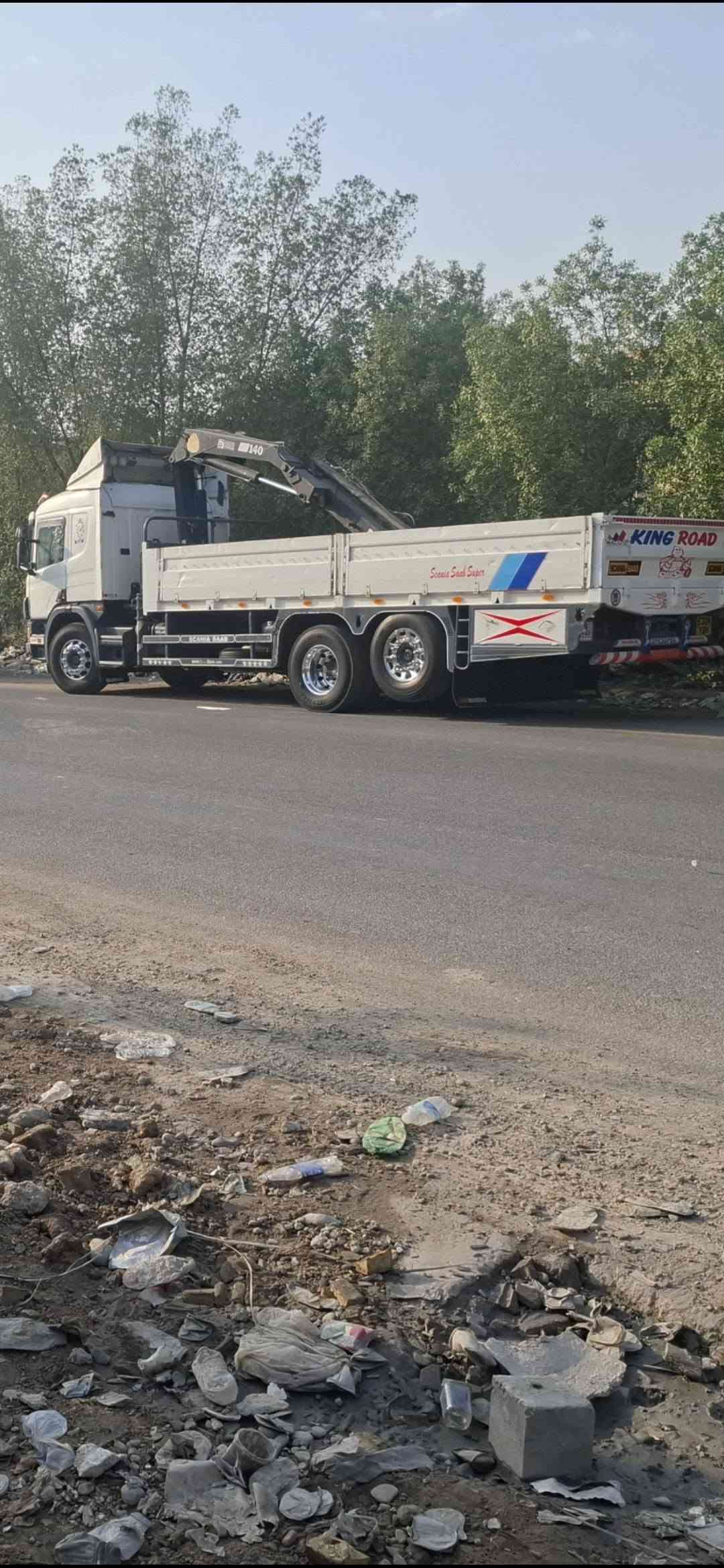سكانيا ٢٠٠٤ • كرين ٧طن • جاهزة للعمل
