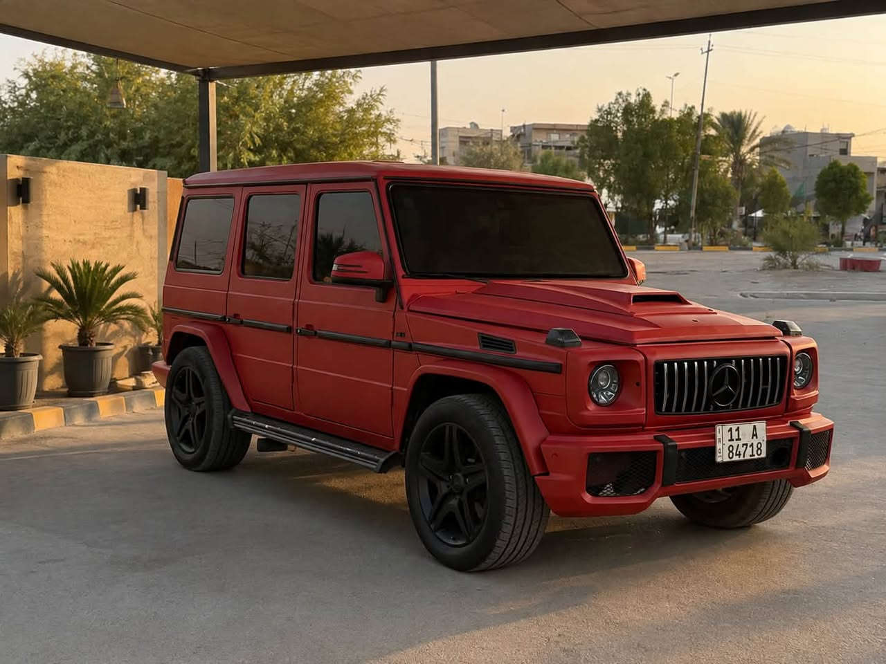 مرسدس جي
البيع او مروس انتطي فرق اخذ فرق ترهم 
محدث خارج 17
داخل 2010
موديل 82اصل 
محرك 6سلندر ياباني 
داخل مشمشي مغلف جديد سقفه روز 
تعمير جديد مكينه كير صدر تبريد كل جديد
سنوي بسمي رقم هزي جديد ثاني تحويل
السعر 140مكانه بغداد البياع 
***********

