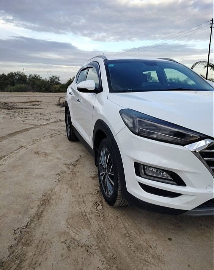 السلام عليكم 🌹 🚘 هيونداي توسان خليجي 2019 للبيع
🔹 الموديل: 2019
🔹 خليجي
🔹 المكينة: 2000 CC
🔹 الممشى: 120 ألف كم
🔹 فول أوبشن ما عدا الفتحة
🔹 السيارة جاهزة من كلشي
🔹 بيها 3 قطع
🔹 رقم بغداد باسمي
🔹 السعر: 155
🔹 المكان: الديوانية
📞 للاستفسار: ***********
