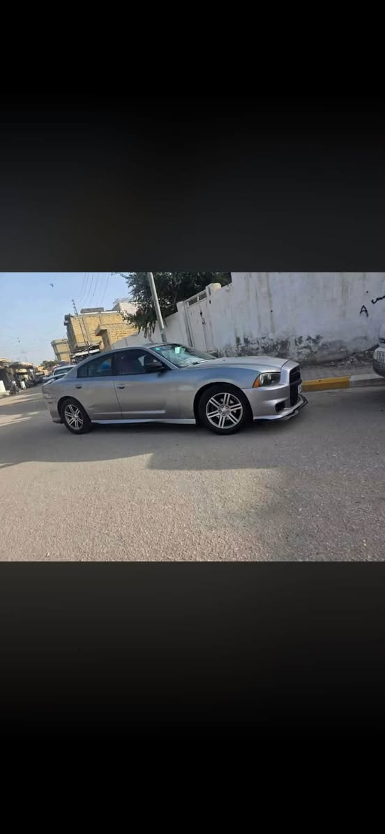 ٢٠١٤ 
مكان السماوه 
السعر ١٣٥ بيه مجال 
***********
بدون شاصي بدون عابر سياره رقم بصره تحوليه مباشر كفاله عيب شرعي وغرامات
