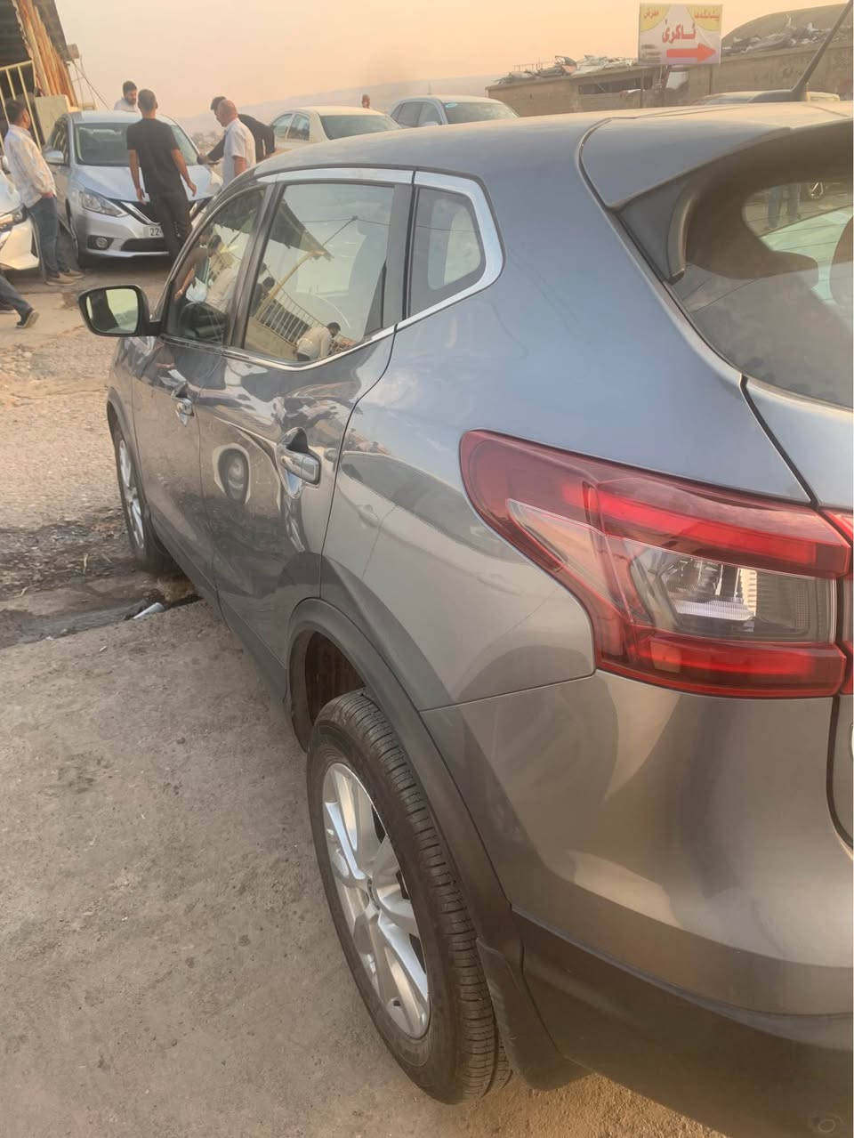 Nissan rough 2020 
موصفات s بئ سبوخ رە قە مو سە نە وی جدیدە (موصفات:دە بل کئر کئر عادی و کئر اوتوماتیک تحدید سورعە ٣موۆدی لئخورین -ایکوـ نورمال ـ سبورت..راداری بئشەوەو دواوە. راداری خە تی جادە ) 
موبایل:(***********) 
موبایل:(***********) اكر, نينوى
