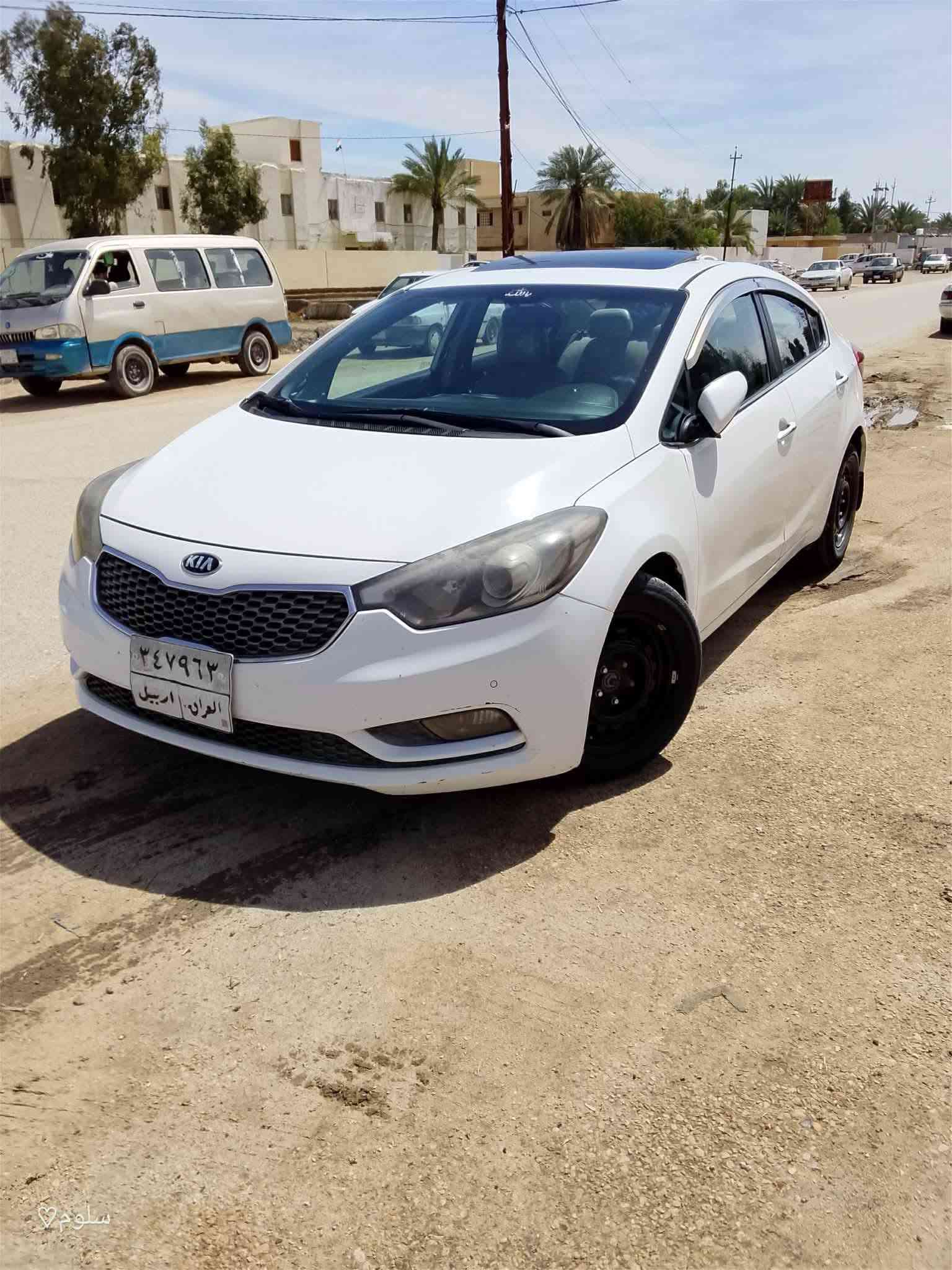 سيراتو 14 خليجي جاهزه  مكينه 1600 تبريد ثلج مكينه كير حداديه تايرات كل جديد رقم اربيل بسمنه تريد مداور تريد وكالة مكاني النجف ابوصخير سعر 100 بيها رشات صبغ خارجيات فقط *********** للبيع او مراوس

نص مكتوب في الصور:
- سلوم