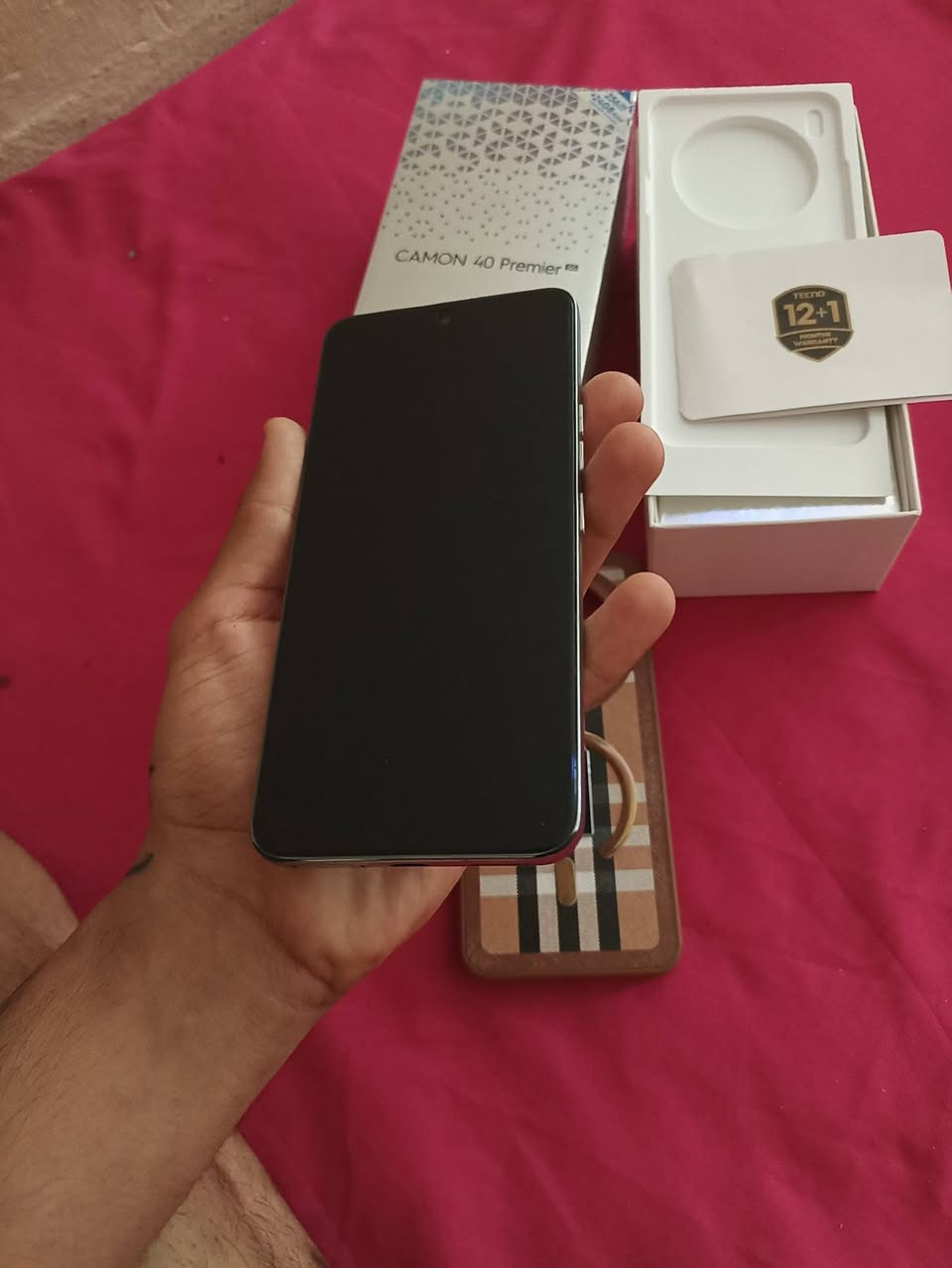 سلام عليكم جهاز TECNO CAMON 40 Premier 5G
استعمال شخصي نضيف ڪلش مثل ماموضح بصوره
كامره فول 4k 60FPS ببجي 120فريم موضح ب فيديو
ذاكره 256 وعشوائيه 12+12 يعني 24 ومعالج دايمن ستي 8350 بطاريه 5100 يدعم الشحن السريع بمقدار 70واط ومقاوم للماء ولغبار IP68/IP69 السعر 435 مجال حي الجيه مكاني نجف حي الانصار رقمي ***********
