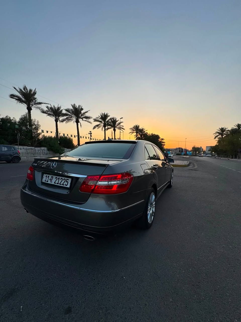 مارسيدس e350 موديل 2012 ماشيه 130 كم تقريرها غرق وما بيها اي عطل السياره وبيها صبغ بنيد وجاملغ اثر جراد المواصفات واضحه بالصور السعر 12800$ يعني 128 ورقه للاستفسار ***********
