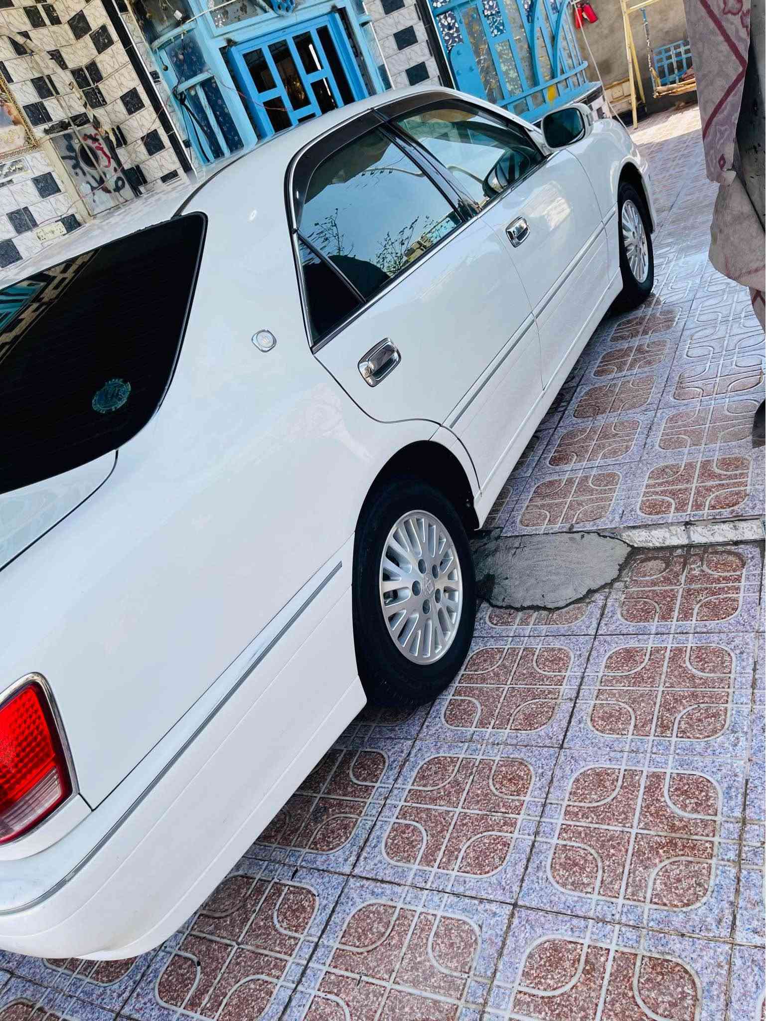تويوتا كراون • ٢٠٠٢ • البصرة