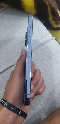 ايفون ١٣ برو ماكس • ٢٥٦ • بطارية ٨٠