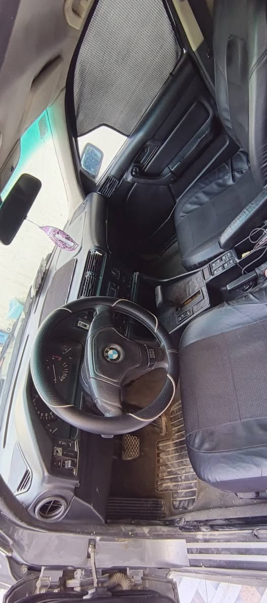 سلام عليكم سياره للبيع
#BMW525i
موديل السياره 91
مكان سياره : بابل 
تفاصيل السياره : الاتصال على مالك السياره او التواصل واتس اب ‏‪***********‬‏
#مكلف_بالنشر
Hassanein Mohamed
