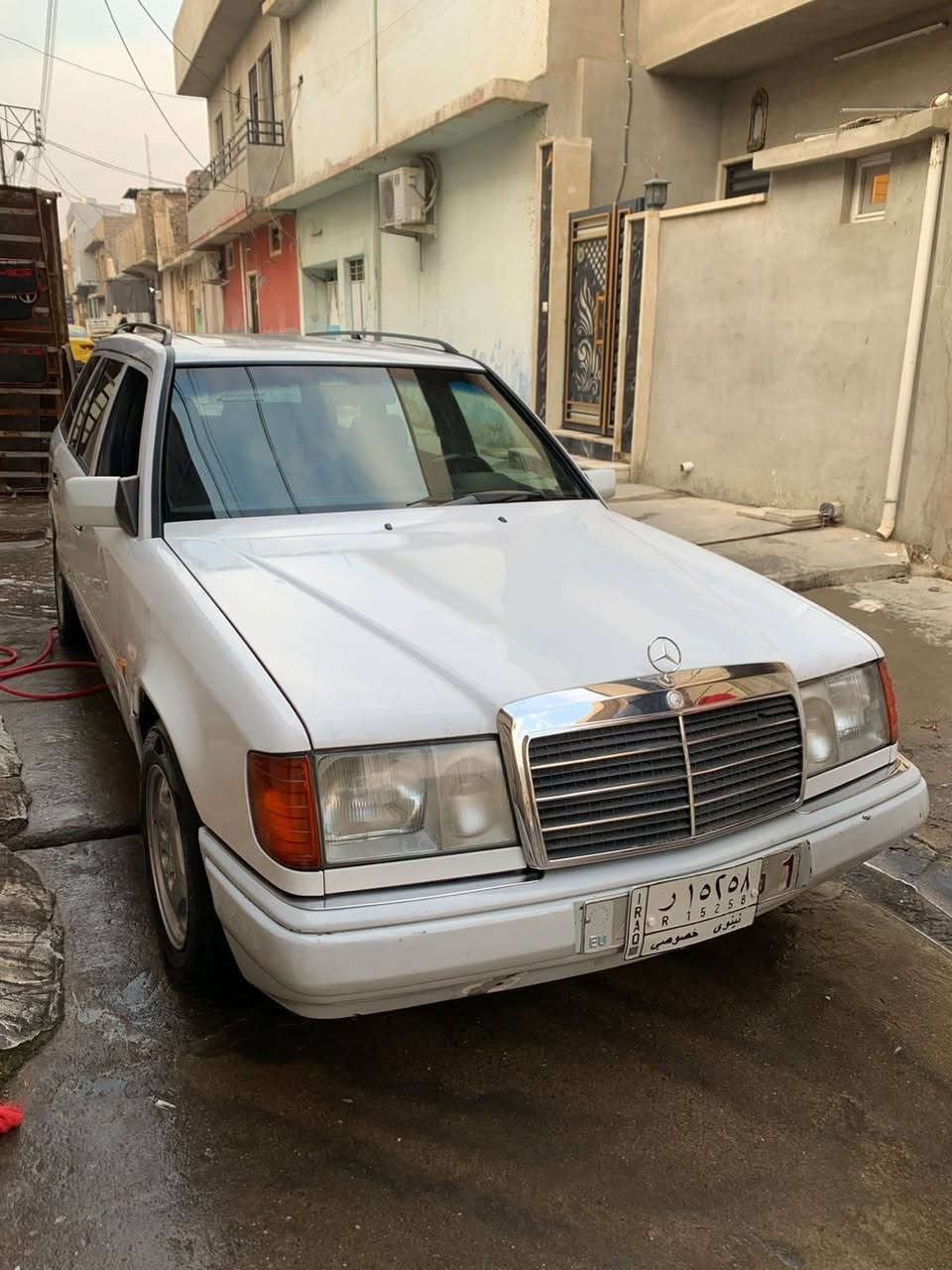 مرسدس دب للبيع 1991 حجم 260 سياره مال بيت بيها صبغ مكانات سعر 60 وبيها مجال للاستفسار ***********
