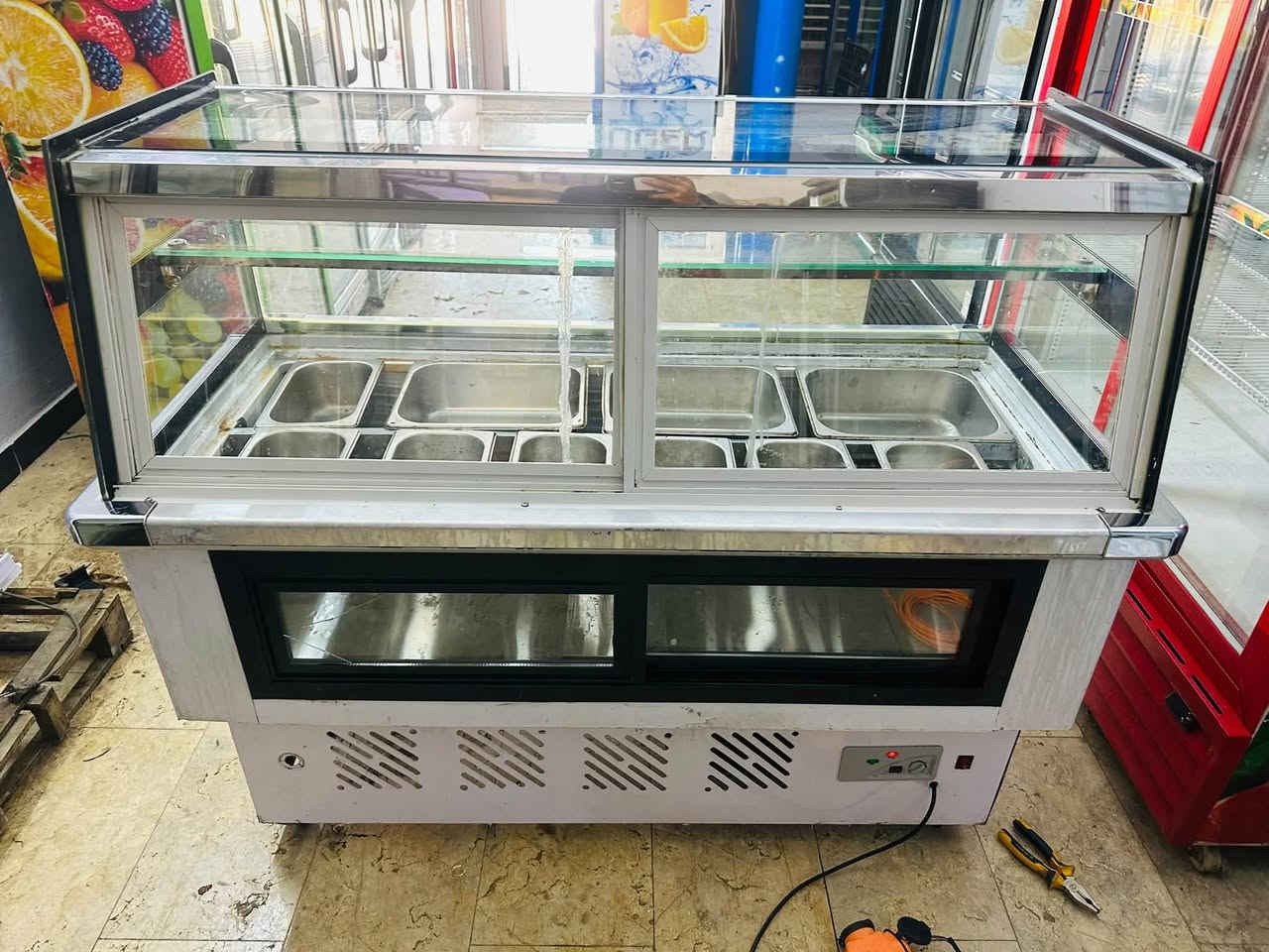 عارضة مقبلات • ١٣ ابلانكو • متر ونص