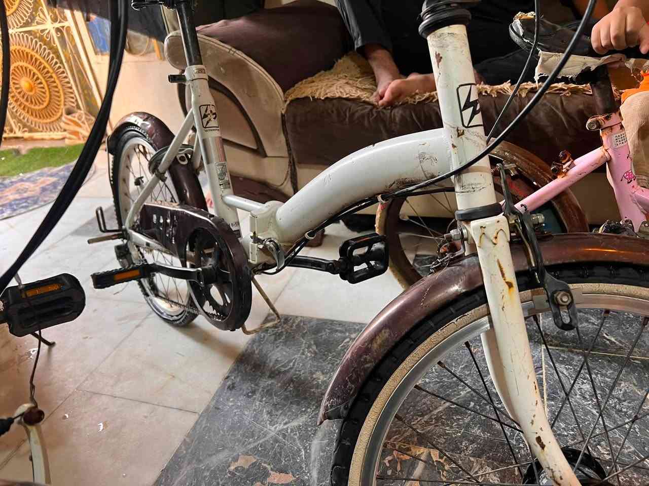الابيض عوزة جوب مبنجر ب 70 الف سعرة
الاسود جاهز كامل ب 85 الف سعرة
ثنينهن مال بالة اصلي ياباني 
رقمي ***********
