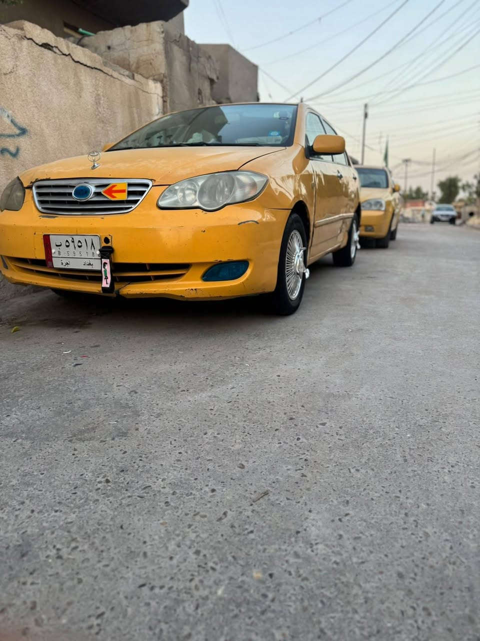 بيوايدي 2011 بيهه مكانين بارد وطخه بسيطه ما مصلحه  ما بيهه نقطه صبغ السياره خير من الله حداديه خير من الله والتبريد نقص فقط كمبريسر  مكينه كفاله السعر 45وبيهه مجال مكاني بغداد جسر دىالى القديم ***********
