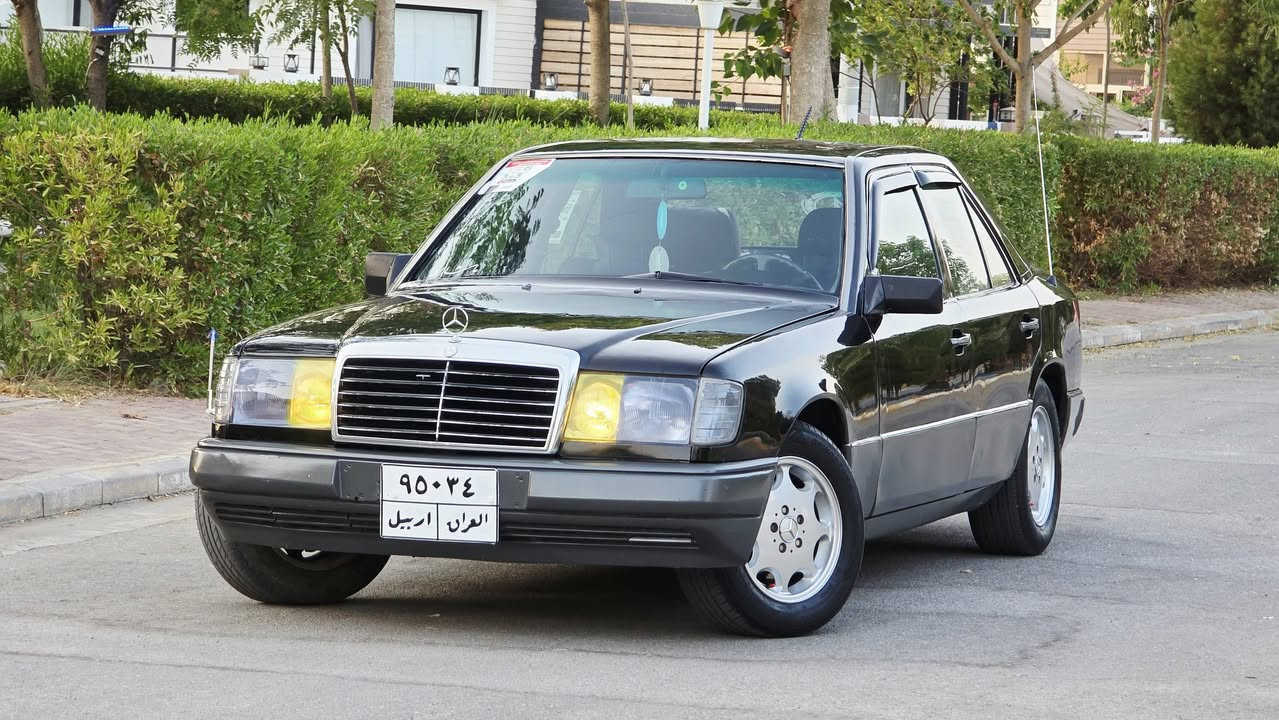 سلام عليكم للبيع فقط
***********
من رخصه الادمنيه المحترمين 
مارسيدس دب موديل 90 رقم اربيل    محور كير ومحرك بطه سته سلندر ديلكو  حجم (2500) مصبوغه حزام  لجماليه سياره بأسمنه شرط التحويل او وكاله 
التفاصيل / 
كيرو محرك شرط لاصرف وصوت وبخار 
تبريد ثلج 
كوشنات مخمل 
سلايت 
صدر امامي خلفي جديد 
تخم تايرات جديد 
باتري جديد 
اي بي اس 
قفل مركزي 
دواخل صاج  
قواعد دبلات مكفولات مع شاصي
جام كهرباء 
كهربائيات كلهه شغاله بدون نقص واعتذر ماجاوب التعليقات لان ممتواجد علنت الشراي يتصل ويدلل مكان السياره خانقين 
سعرهه ....،،48 بلاش بلاش
