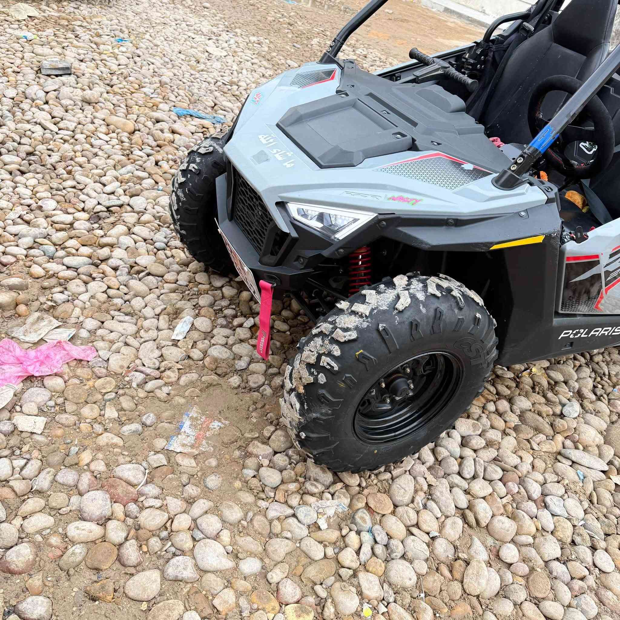سياره بكَي بولي رايز محرك 250cc
موديل 2024
سرعتها 100km
تحكمات ذكيه
دمام راديو بلادي
تشغيل عن بعد
بيها برنامج GBS بلادي
ماشية 6,000km
مرقمه رقم انكليزي
رقم وسنويه تحويل ثاني يوم
السعر 95$ للاستفسار ***********
