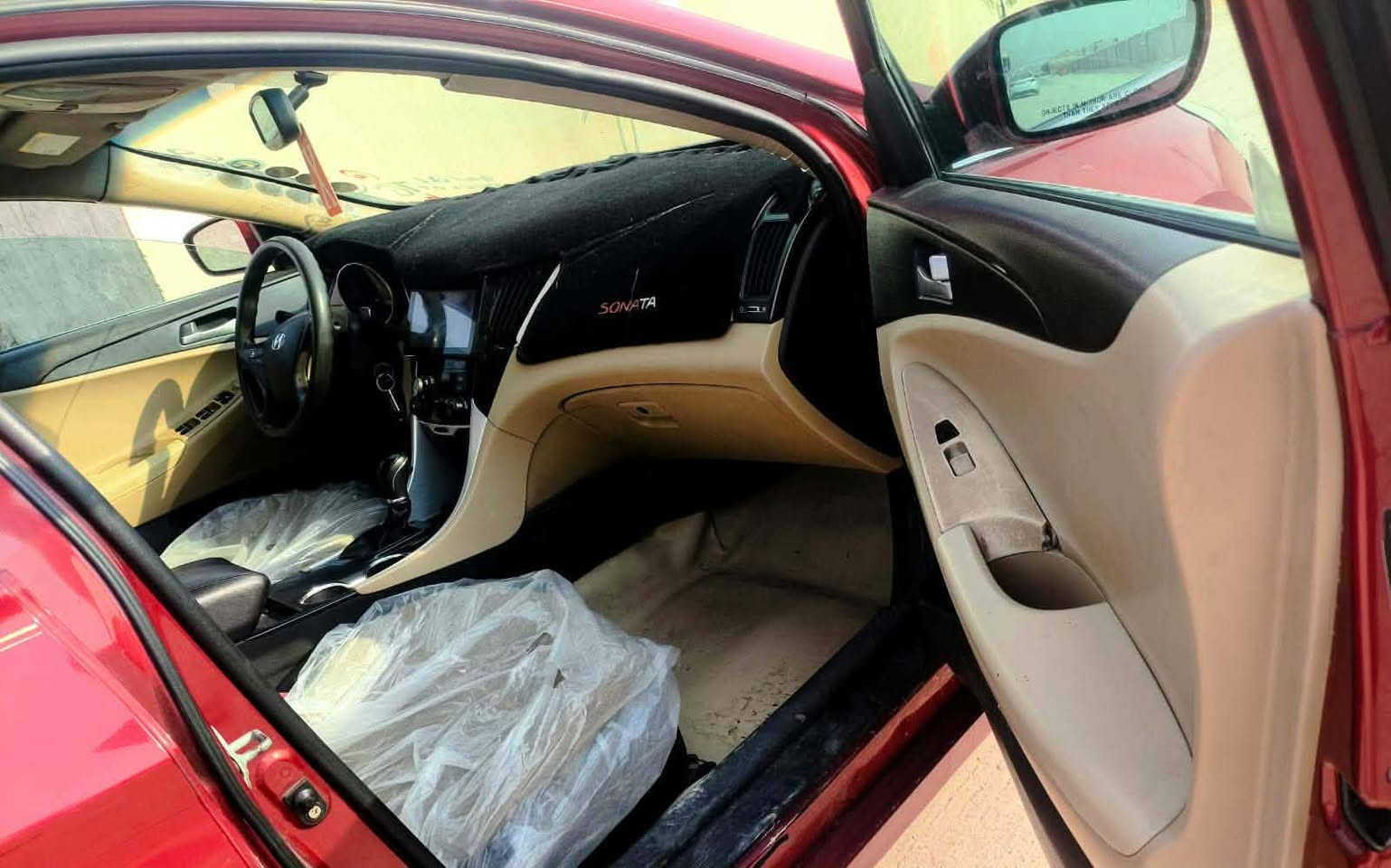 سوناتا 14 كصه جنطه متومه و كامله السياره حلوووه كير و محرك و تبريد ثلج خير من الله مكان السياره بابل الإستفسار واني خادم 
***********

