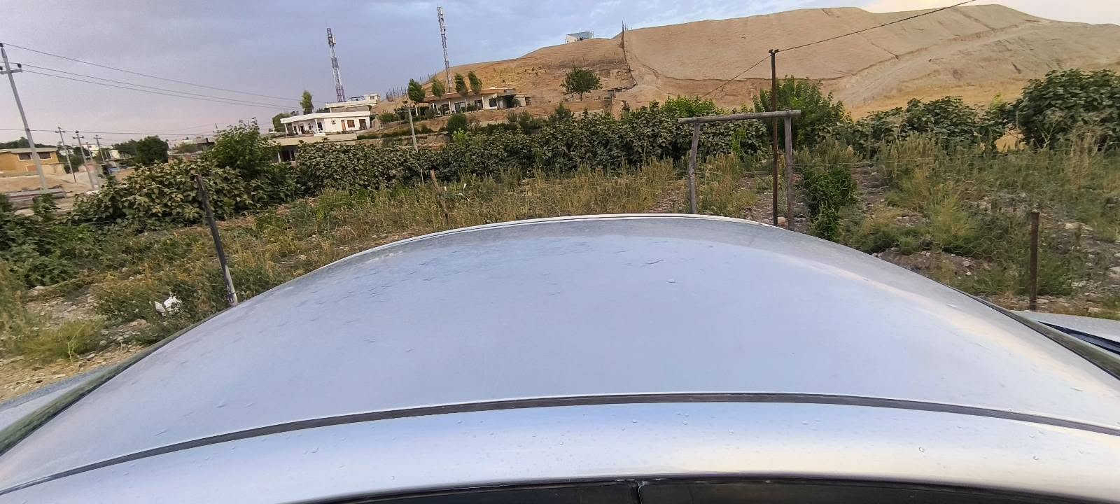 تازە داخڵ بێ کۆد سفری پاکه تی سەقف کەڤەر گۆڕاو بەتانه گۆڕاو سەرەدەبڵ گۆڕاو بەشەرت مۆدیلی ٢٠٠٦  
بەردی ساڵانسەی بیلادی تیایە لەسەر دەقی شەریکه ماوەتەوە دەست کاری هیچ کوێی نه کراوە کارەبای گێڕمه کینه بەشەرت دیلکۆ لێ نایات بەنزین که م ده خوات سەیاره که ڕەقەم یەکه 
هه نێدێک.دەقه و ڕەقەی  هه یه
خایسات و ژەنگی نییه ناوحه وزوو ژێری له سه ر جوانتره
نرخی ٤٥یەک.مه جالی زۆر زۆر که م
شوێن شارەزوور هه ڵبجه ی تازه
،***********
*********** السليمانية, العراق
