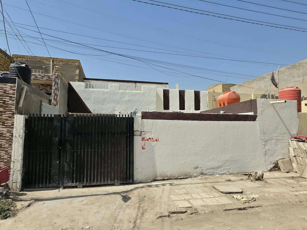 دار للبيع – حي الأندلس طابقين مع الاثاث
📍 الموقع: وجهه على متنزه فرع أحمد أبو الإنشائية  
📜 السند: طابو صرف
━━━━━━━━━━━━━━━━━━
🏠 الطابق الأول:
 🛏️ غرفة نوم
🛋️ صالة استقبال واسعة
🍳 مطبخ حار
🚿 مجمعات صحية
🚽 حمام
🌿 طارمة
🌳 حديقة
━━━━━━━━━━━━━━━━━━
🏠 الطابق الثاني: 
🛏️ غرفتين نوم
━━━━━━━━━━━━━━━━━━
💰 السعر: عبر المراسلة
💬 واتساب أو ماسنجر
📞 للاستفسار:
***********
━━━━━━━━━━━━━━━━━━
📢 عندك بيت للبيع أو مراوس؟
📩 راسل الصفحة عبر الواتساب أو الماسنجر
🔔 تابع الصفحة
🎵 TikTok: ios_627
